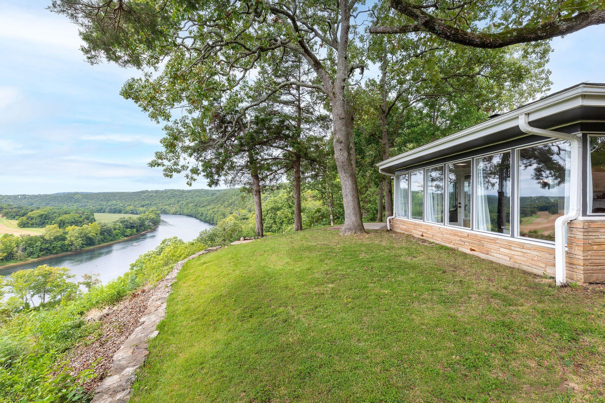 Branson, Missouri, 65616, United States, 3 Bedrooms Bedrooms, ,2 BathroomsBathrooms,Residential,For Sale,1976730