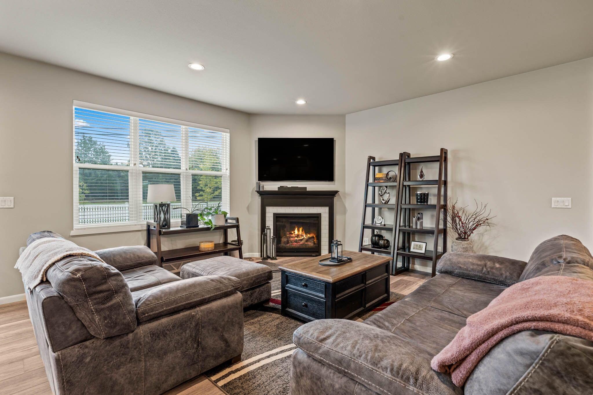 Menomonee Falls, Wisconsin, 53051, United States, 3 Bedrooms Bedrooms, ,2 BathroomsBathrooms,Residential,For Sale,1976595