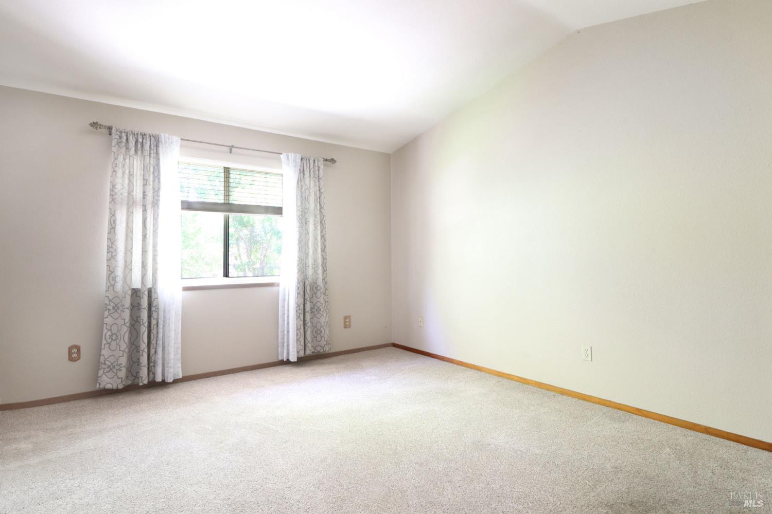 Santa Rosa, California, 95405, United States, 4 Bedrooms Bedrooms, ,3 BathroomsBathrooms,Residential,For Sale,1978024