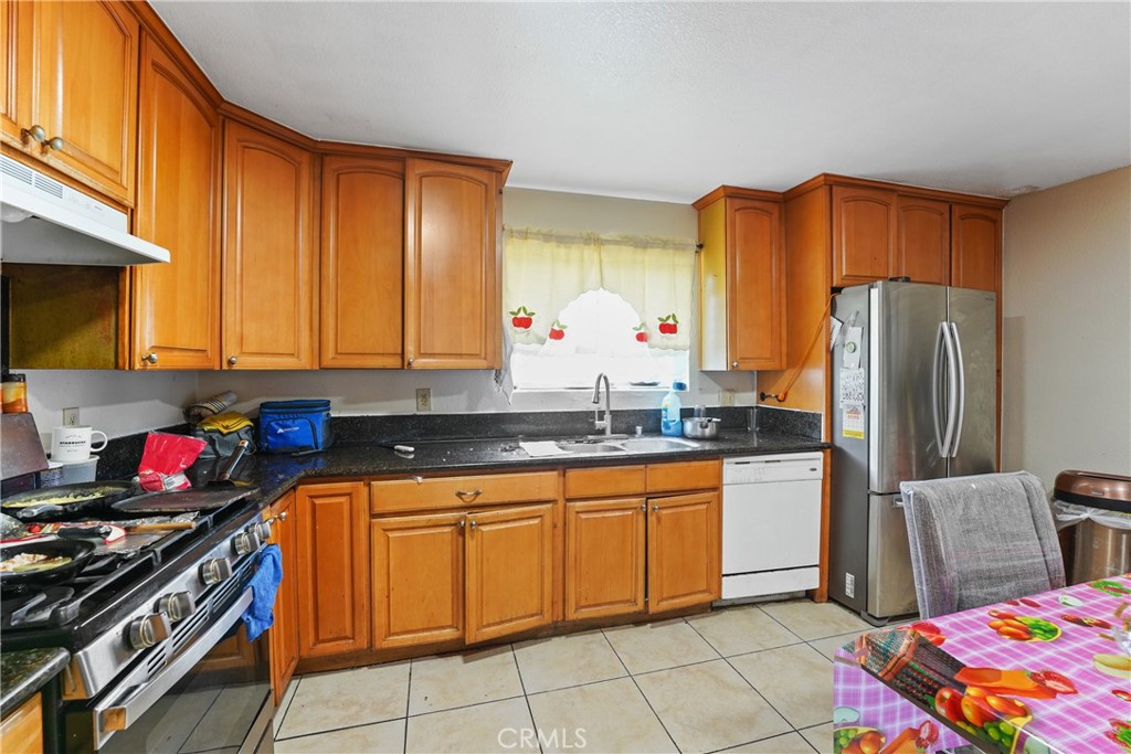 Los Angeles, California, 90032, United States, ,Residential,For Sale,1810612