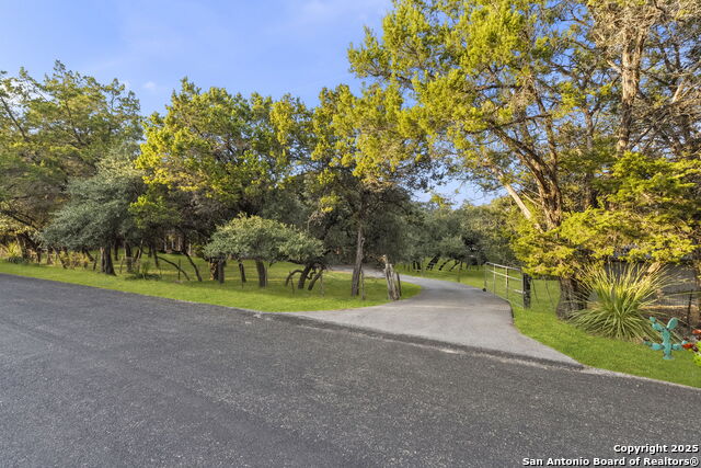 San Antonio, Texas, 78255, United States, 4 Bedrooms Bedrooms, ,3 BathroomsBathrooms,Residential,For Sale,1996984