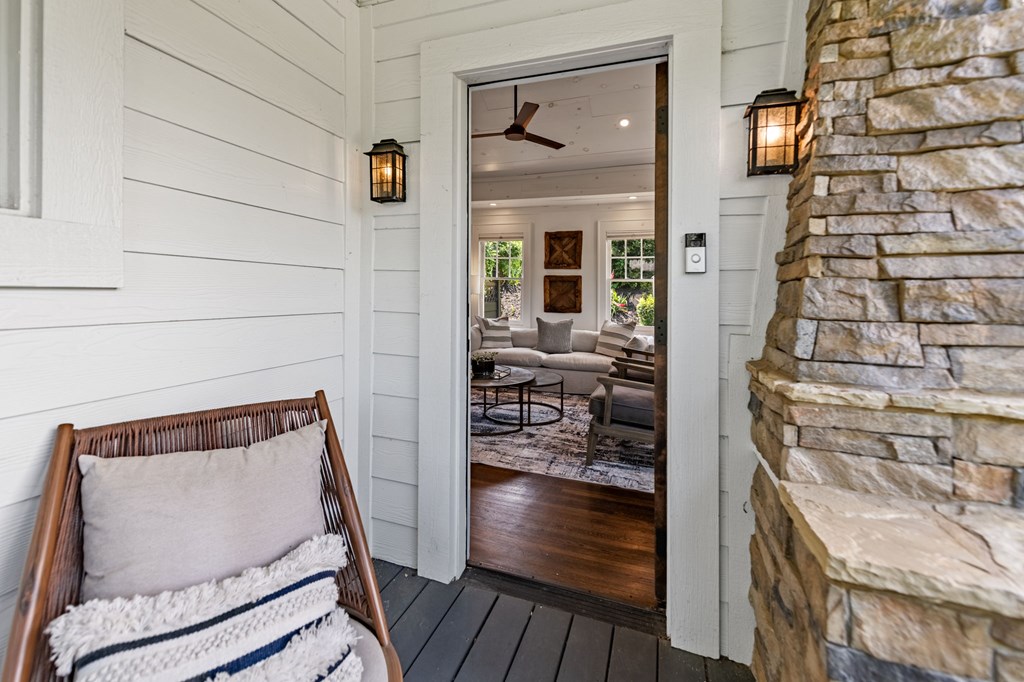 Blue Ridge, Georgia, 30513, United States, 3 Bedrooms Bedrooms, ,2 BathroomsBathrooms,Residential,For Sale,1878100