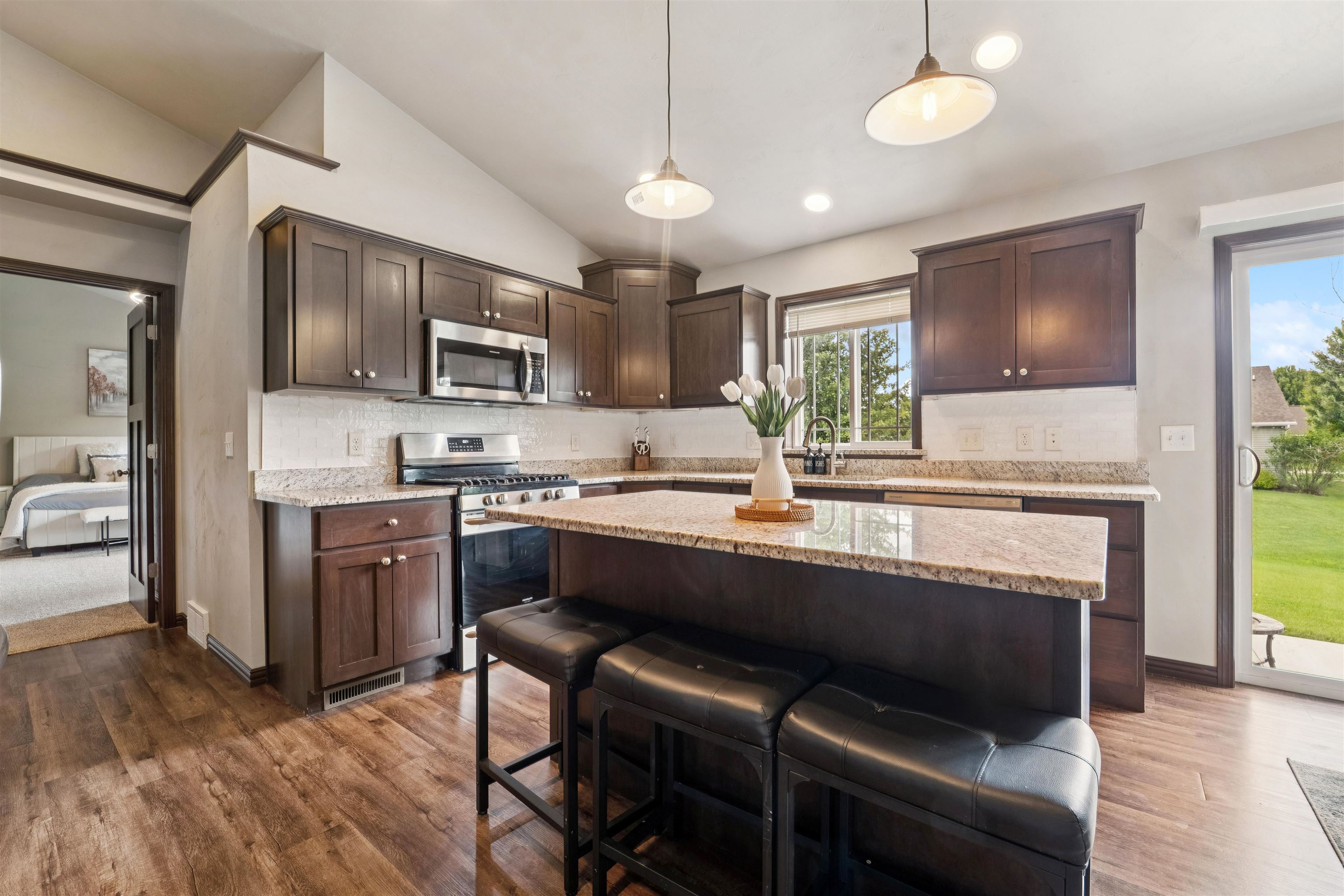 NEENAH, Wisconsin, 54956, United States, 4 Bedrooms Bedrooms, ,3 BathroomsBathrooms,Residential,For Sale,1988309