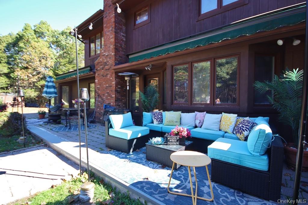 Chester, New York, 10918, United States, 4 Bedrooms Bedrooms, ,4 BathroomsBathrooms,Residential,For Sale,1979405