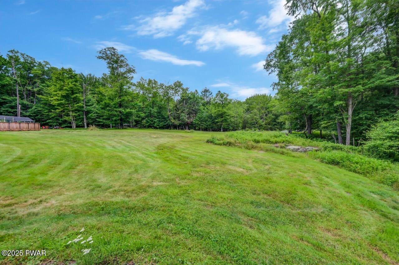 Honesdale, Pennsylvania, 18431, United States, 5 Bedrooms Bedrooms, ,4 BathroomsBathrooms,Residential,For Sale,1973688