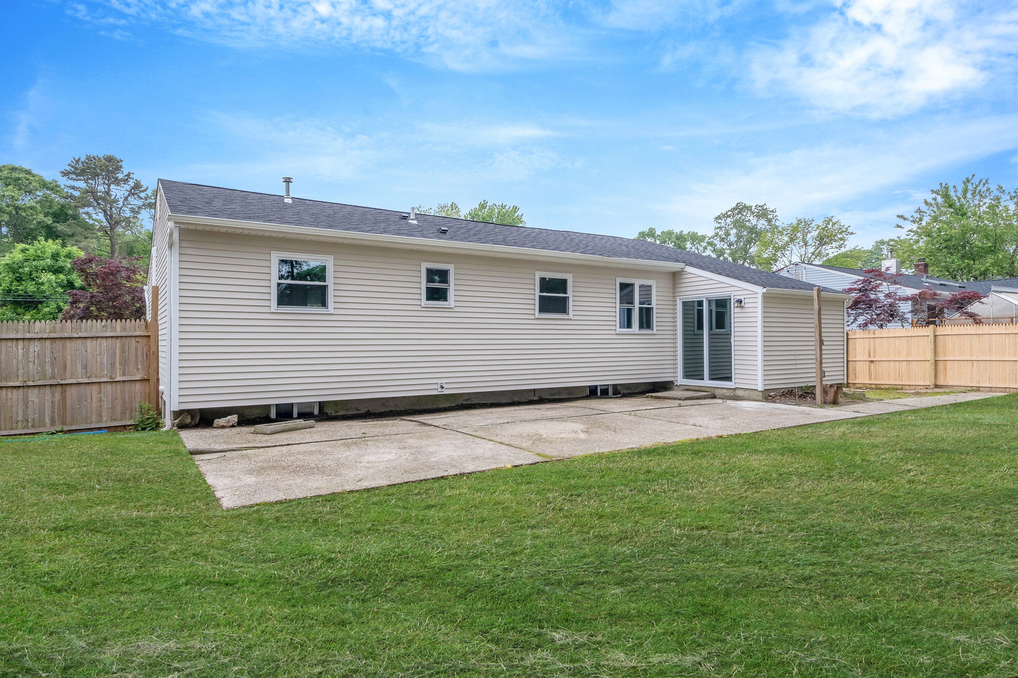 Centereach, New York, 11720, United States, 3 Bedrooms Bedrooms, ,3 BathroomsBathrooms,Residential,For Sale,1851254