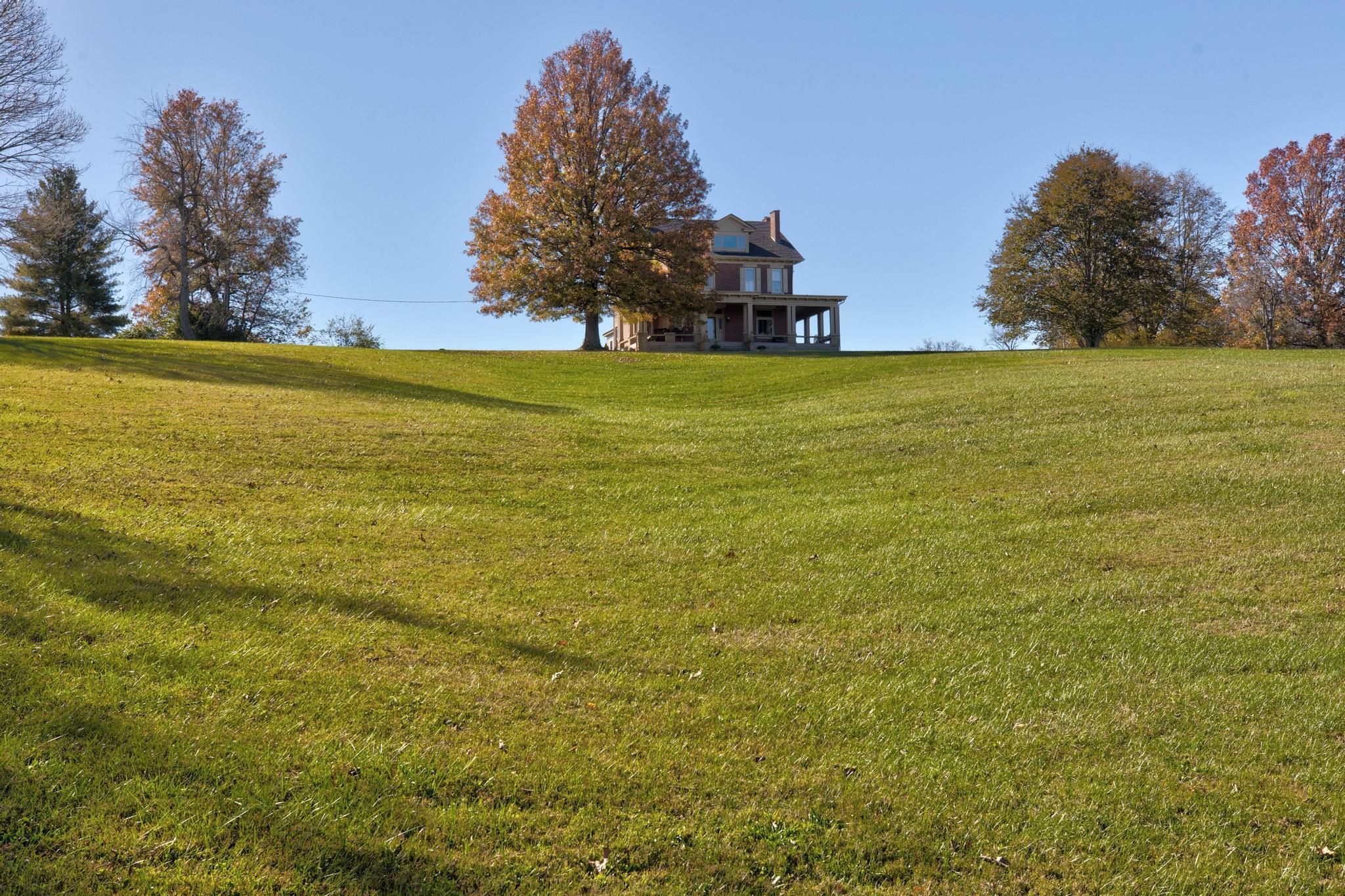 Winchester, Kentucky, 40391, United States, 3 Bedrooms Bedrooms, ,3 BathroomsBathrooms,Residential,For Sale,1992796