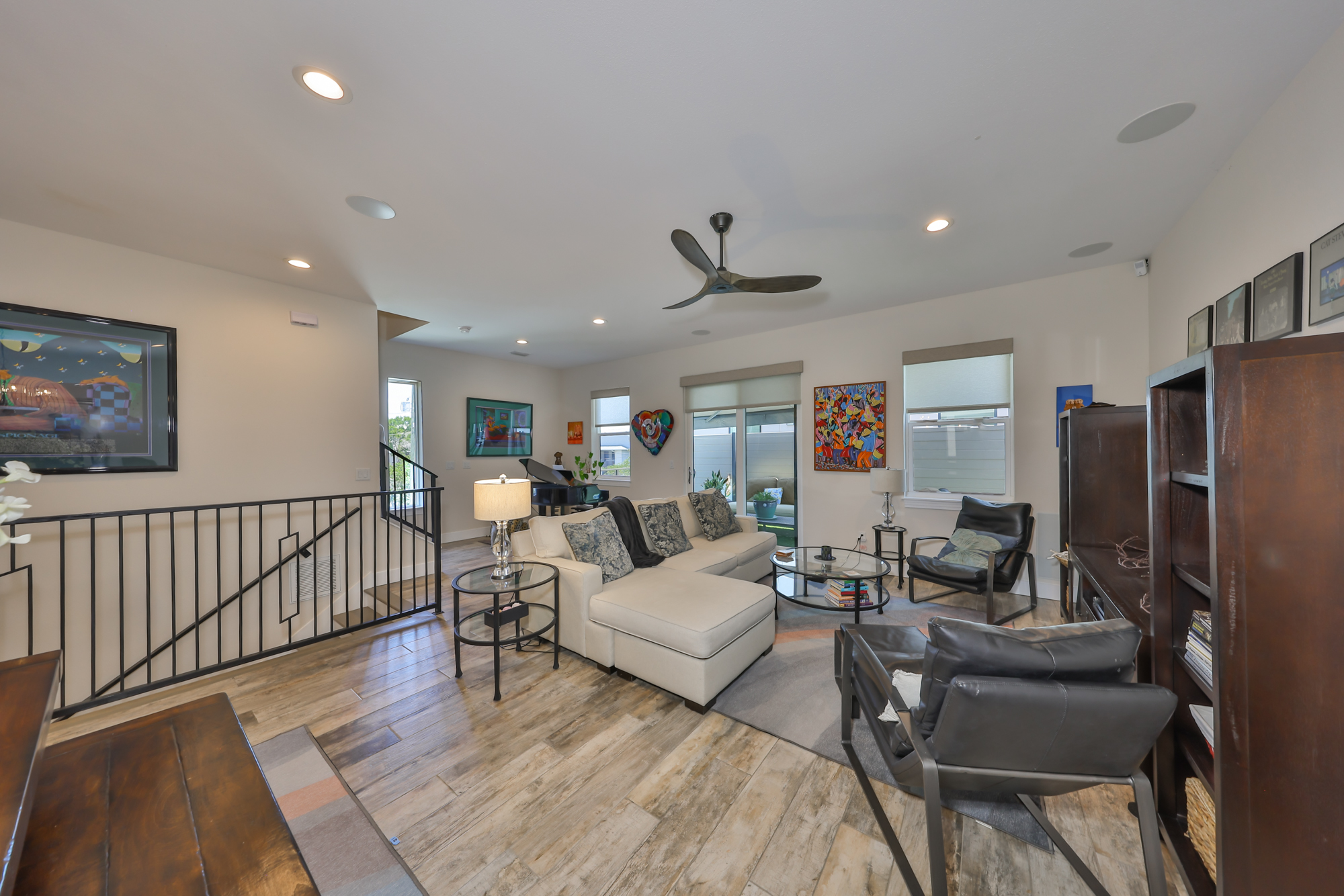 Tampa, Florida, 36611, United States, 3 Bedrooms Bedrooms, ,4 BathroomsBathrooms,Residential,For Sale,1931237