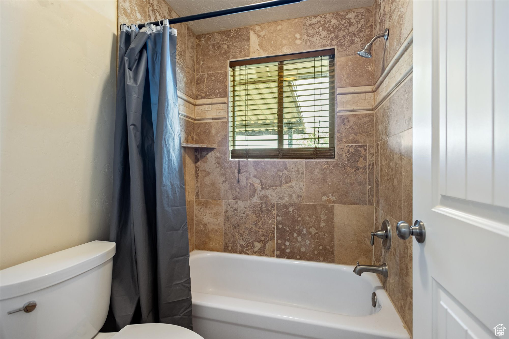 Sandy, Utah, 84093, United States, 7 Bedrooms Bedrooms, ,Residential,For Sale,1974331