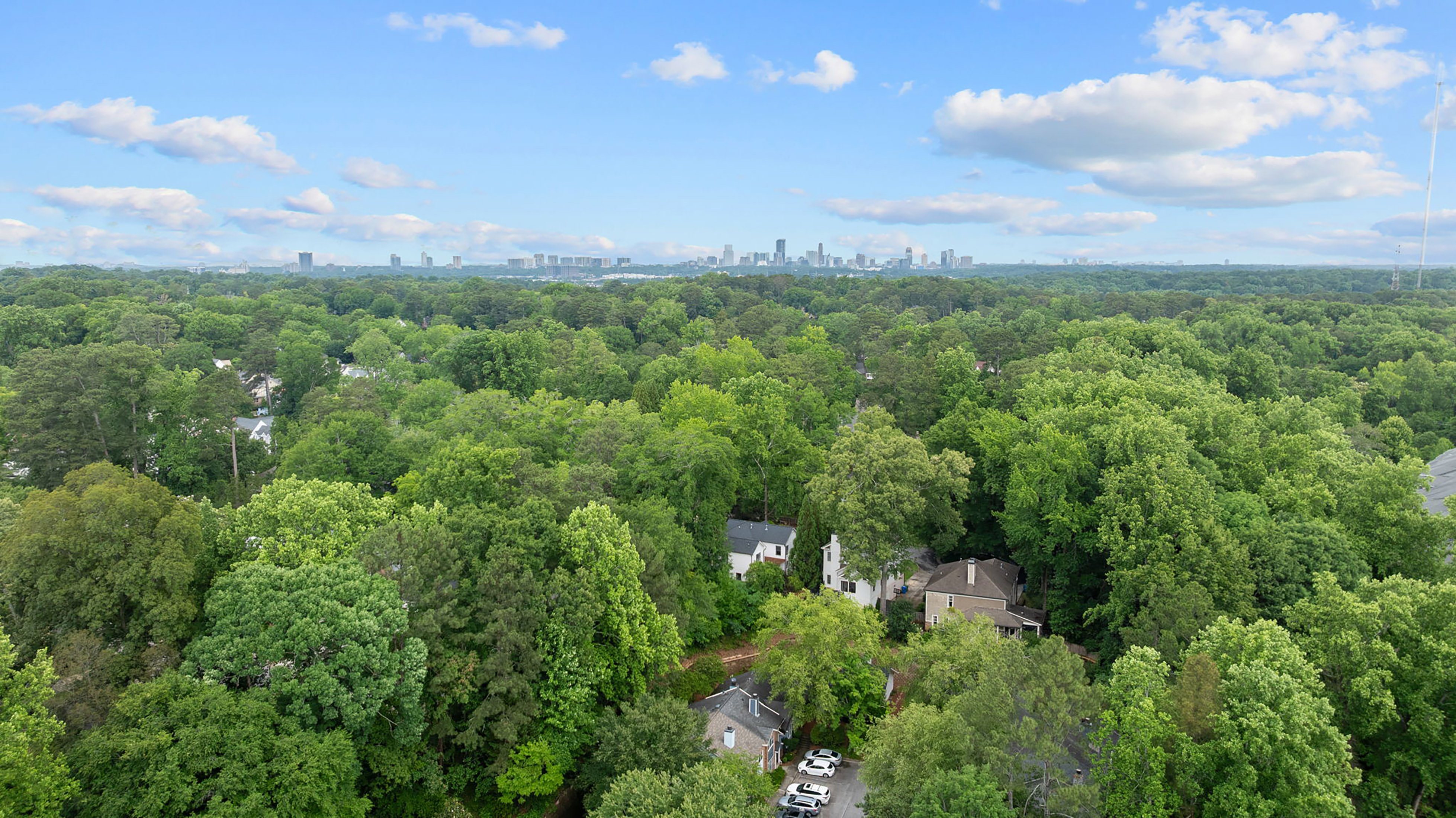  Stunning Turn-key Townhome Tucked Away in Desirable Woodbridge Crossing - 物件實景