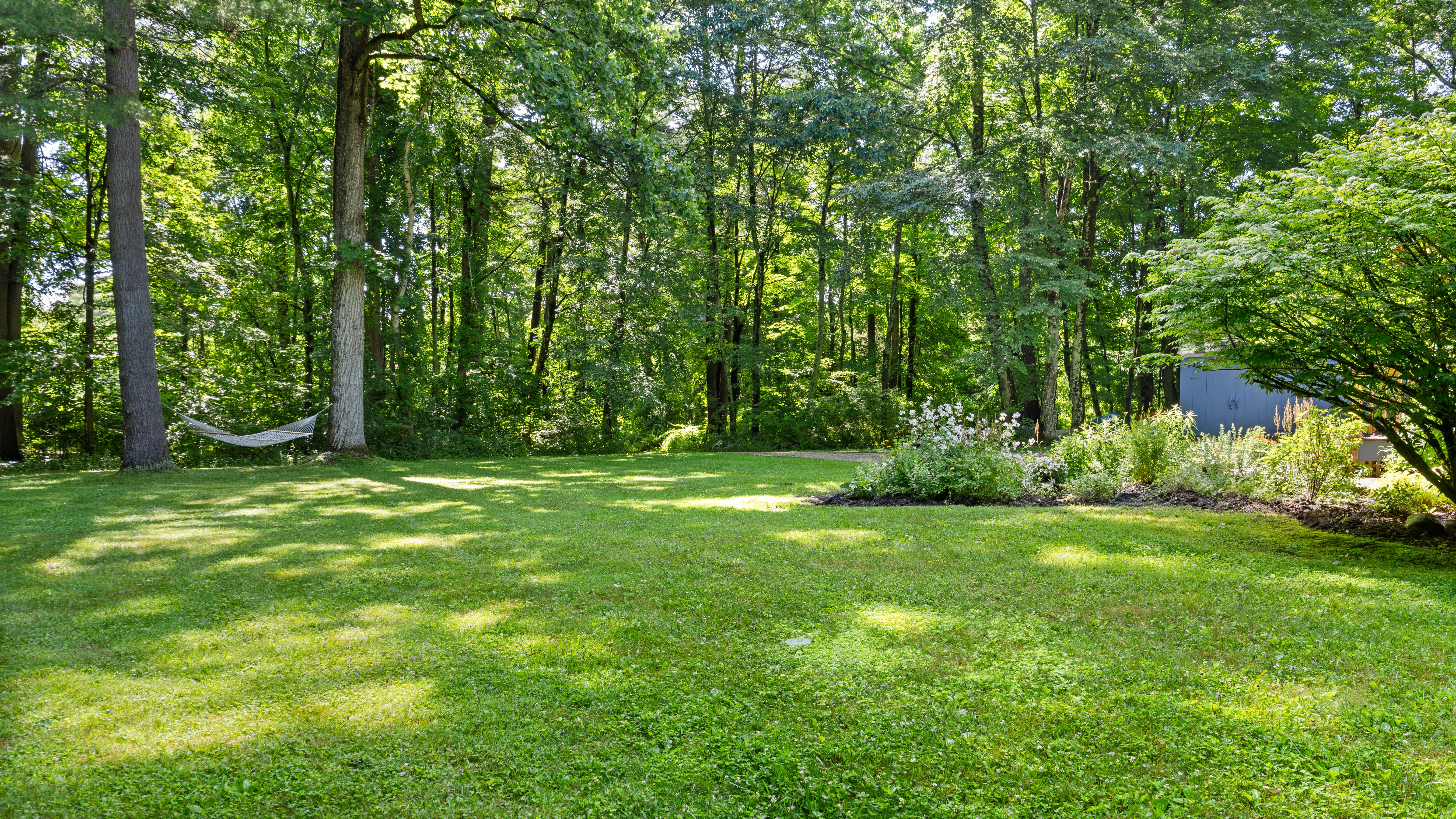  Berkshire Retreat: 4 Private Acres Near Downtown Great Barrington - 物件實景