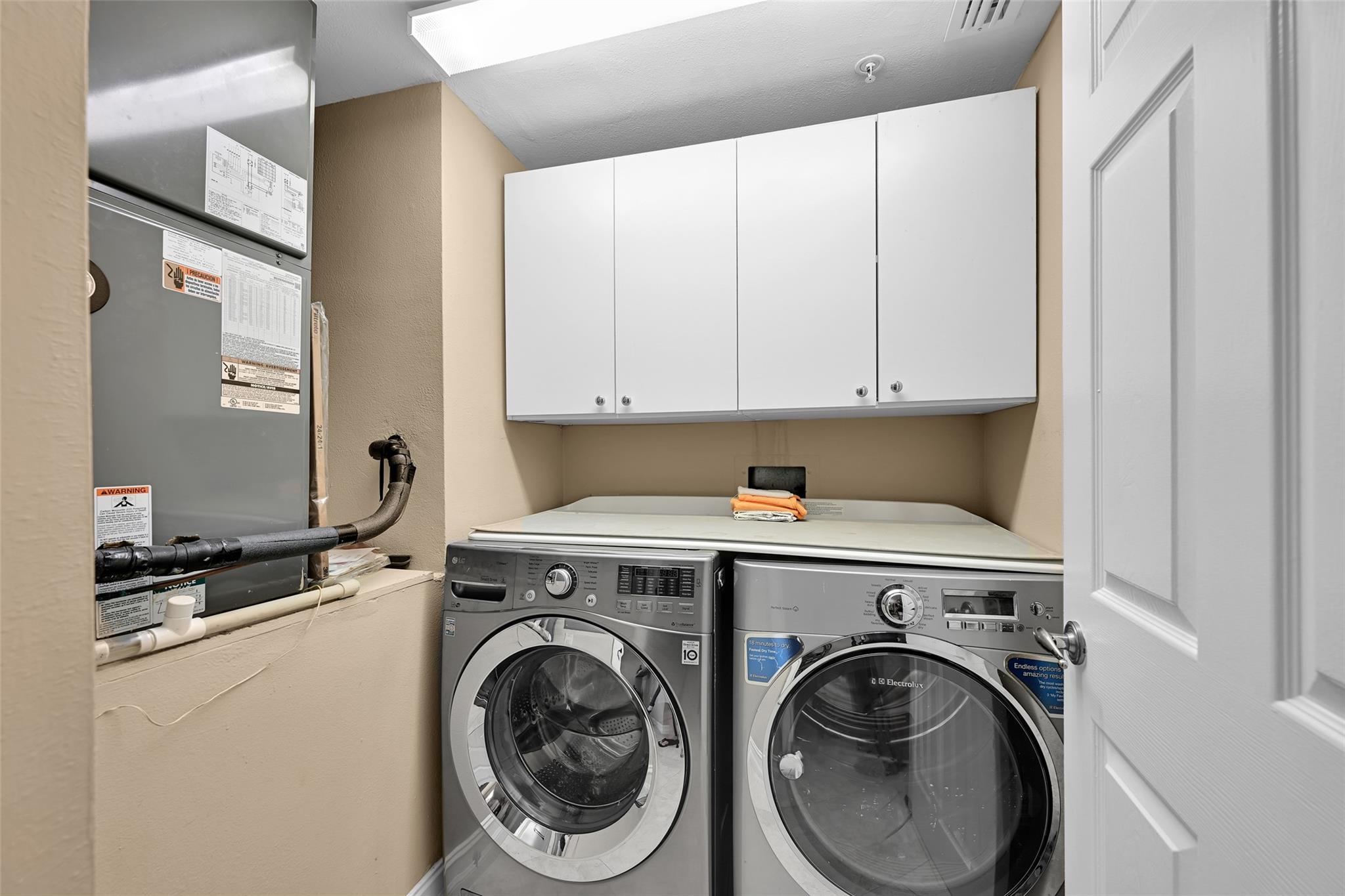 Pompano Beach, Florida, 33062, United States, 2 Bedrooms Bedrooms, ,3 BathroomsBathrooms,Residential,For Sale,1976092