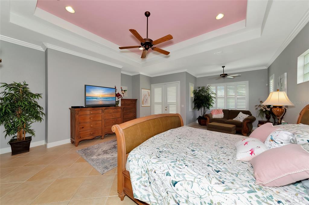 Bradenton, Florida, 34212, United States, 3 Bedrooms Bedrooms, ,3 BathroomsBathrooms,Residential,For Sale,1989547