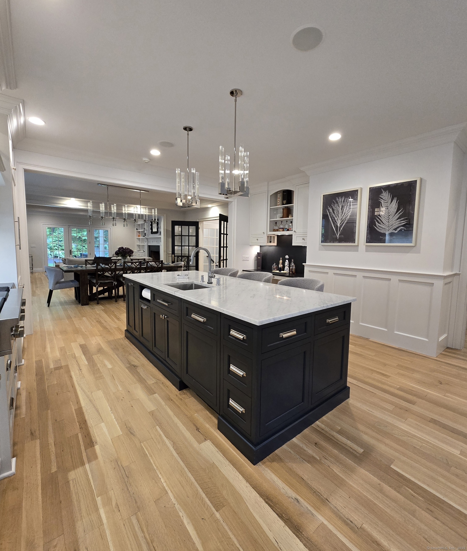 Westport, Connecticut, 06880, United States, 5 Bedrooms Bedrooms, ,5 BathroomsBathrooms,Residential,For Sale,1827473