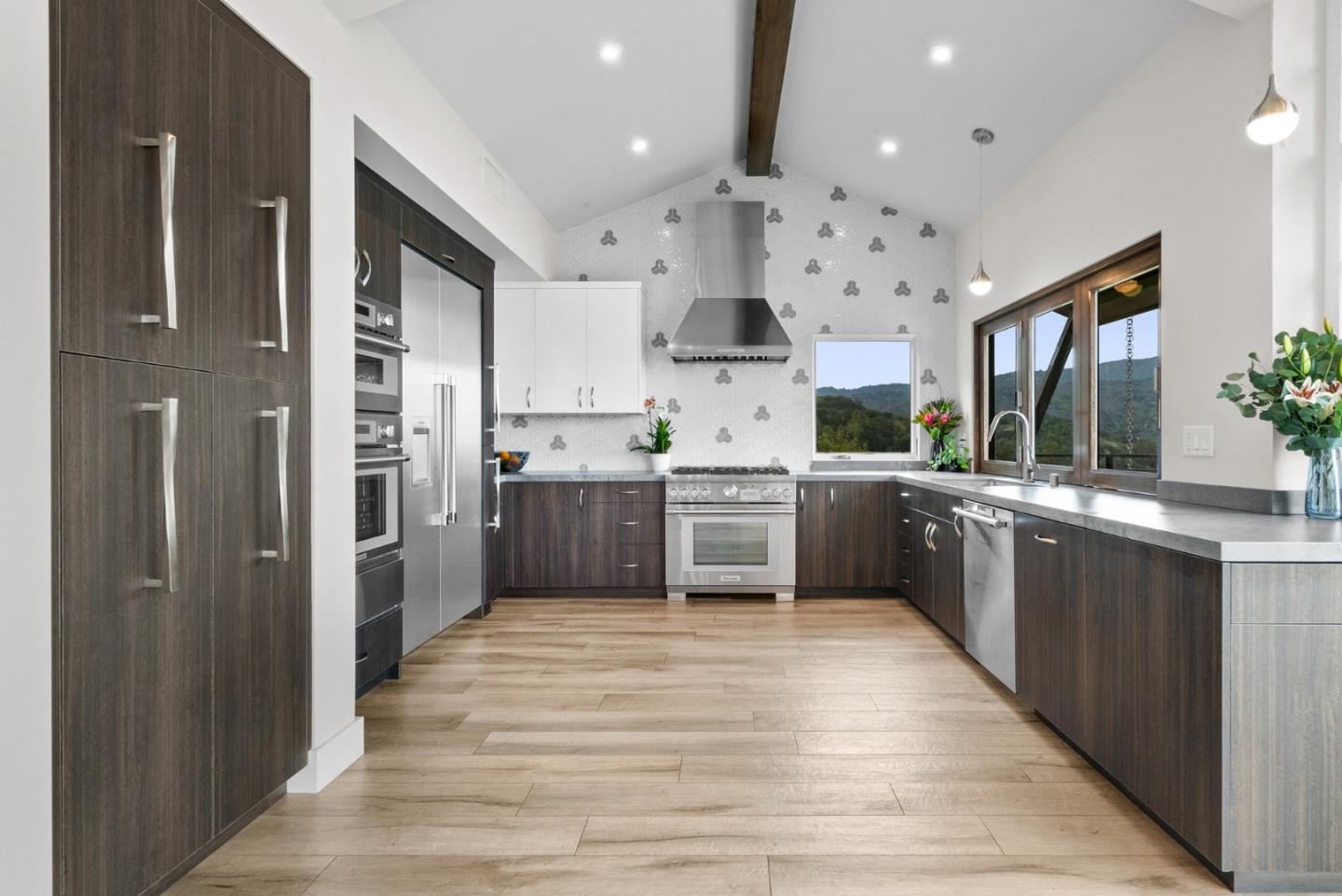 Los Gatos, California, 95030, United States, 5 Bedrooms Bedrooms, ,6 BathroomsBathrooms,Residential,For Sale,1997013