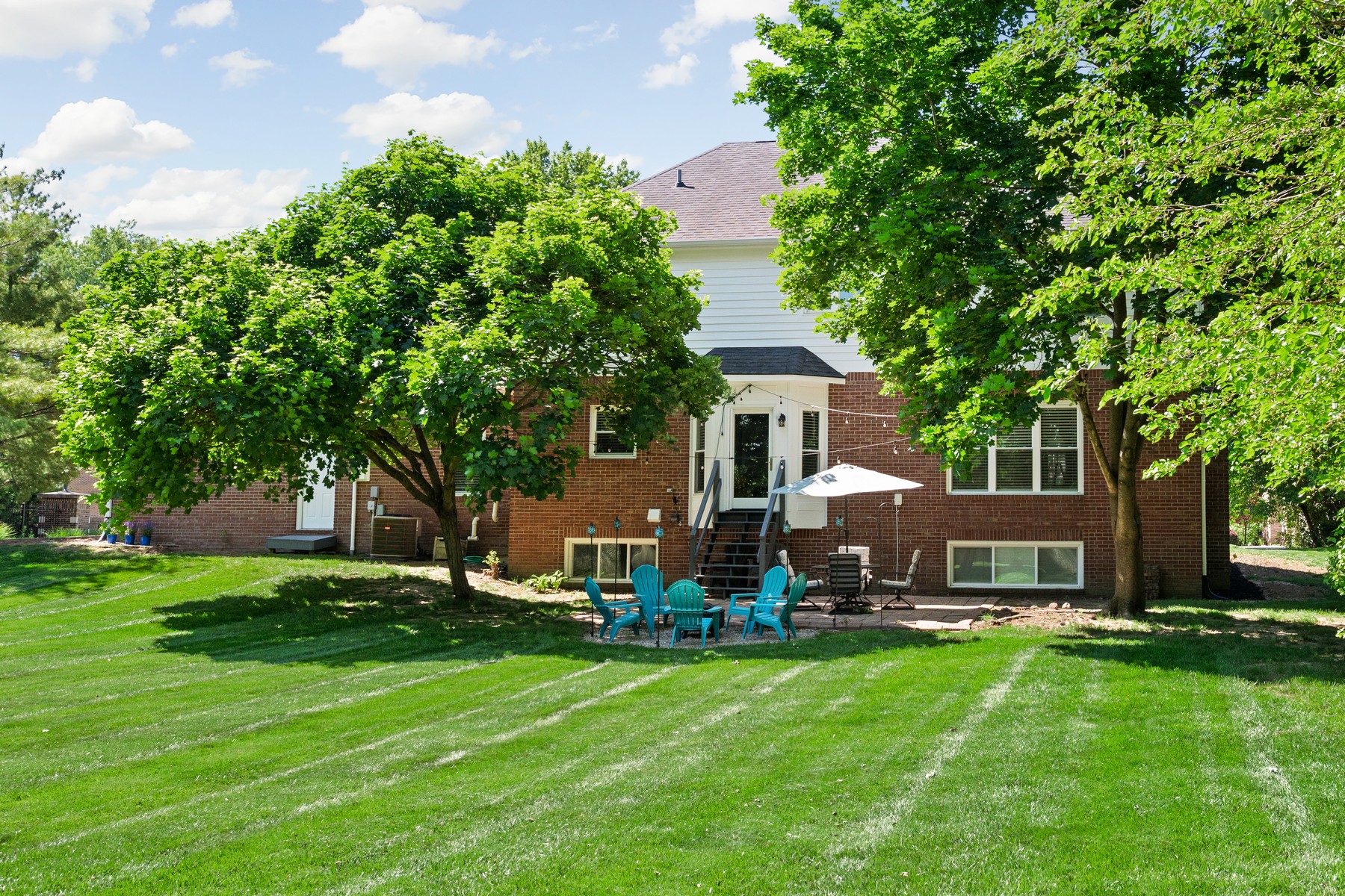  Timeless 4 Bedroom Home in One of Zionsville