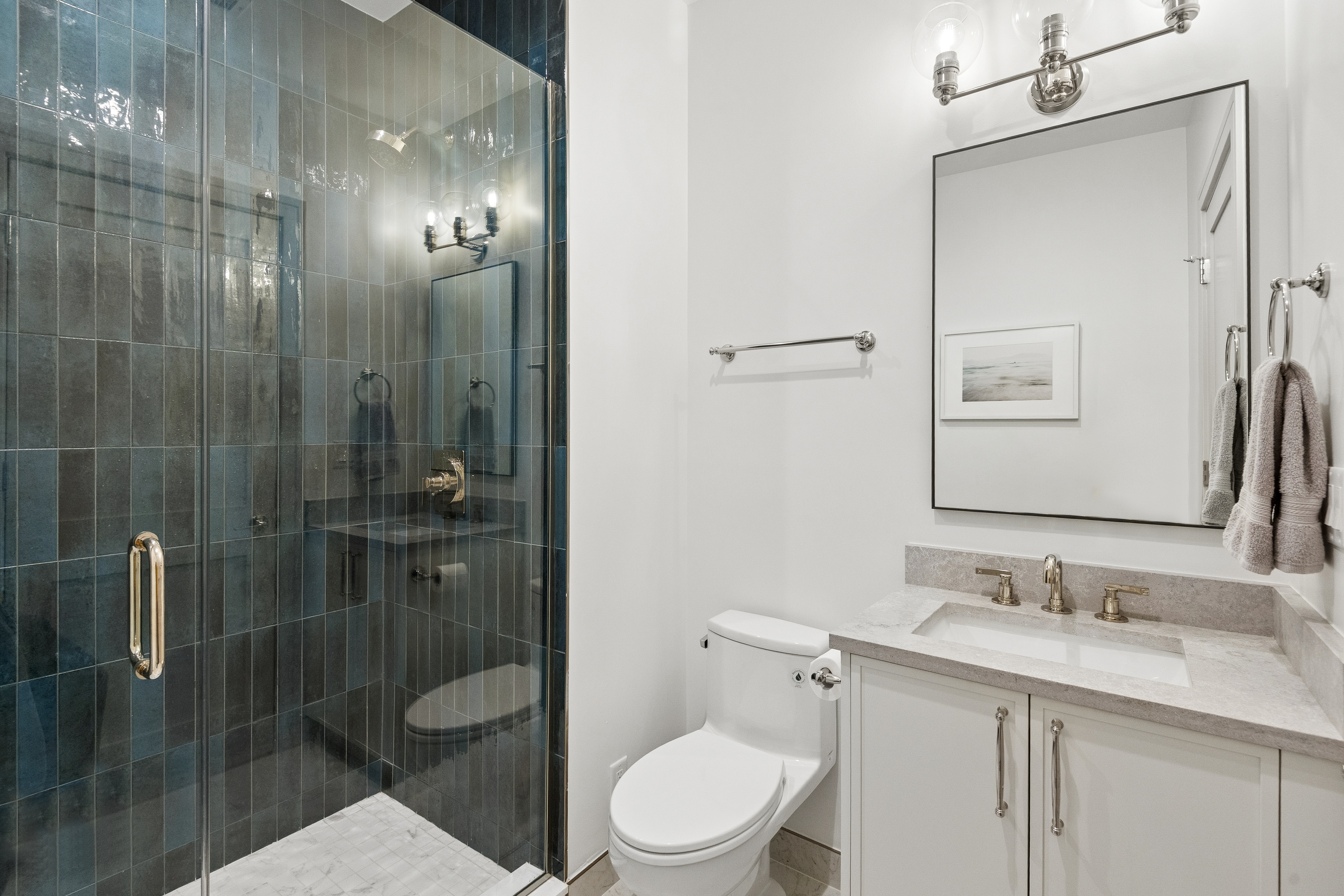  Welcome to this Exceptional Duplex Residence in theHheart of Lincoln Park - 物件實景
