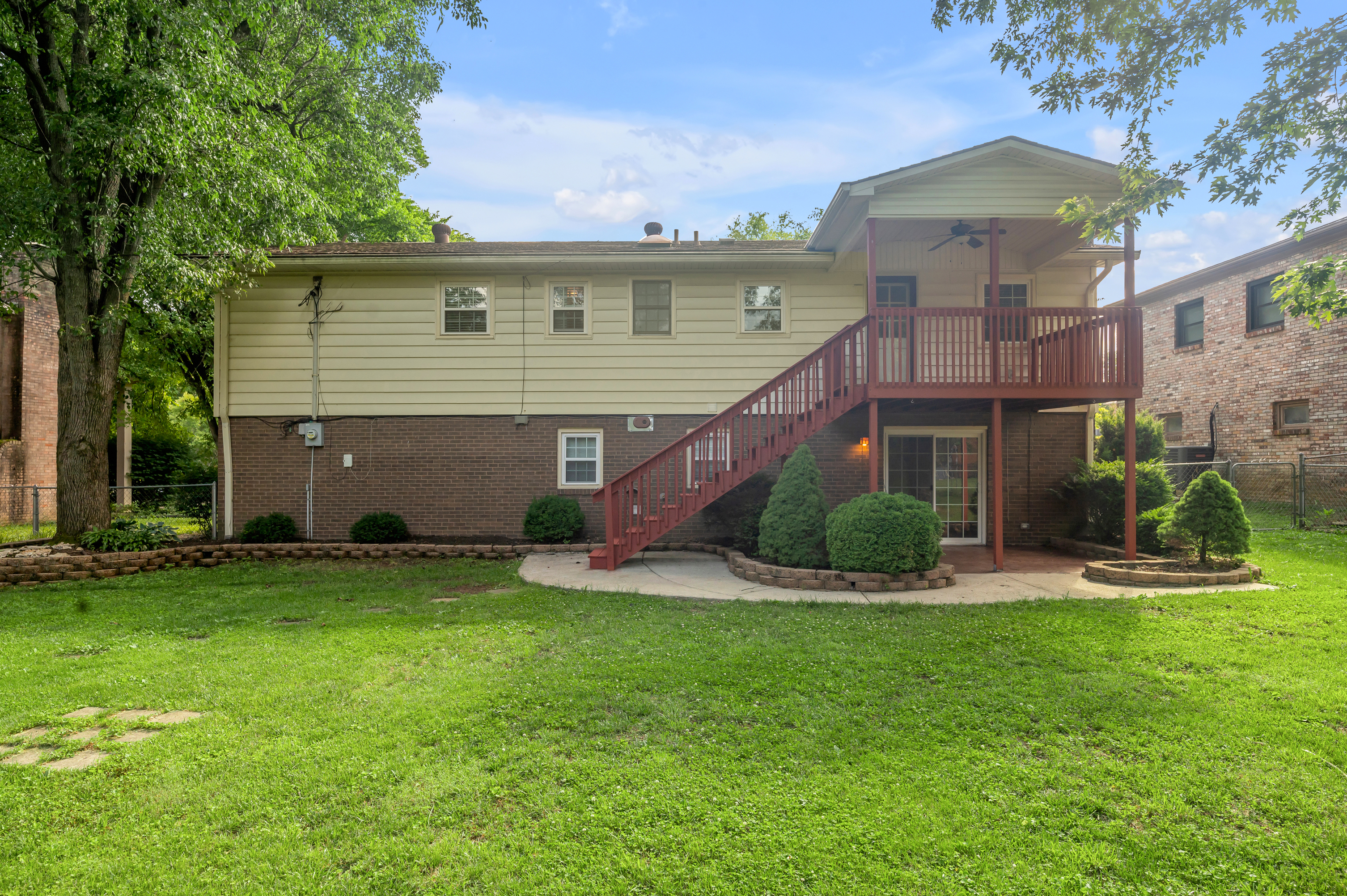  568 Merrimac Drive - 物件實景