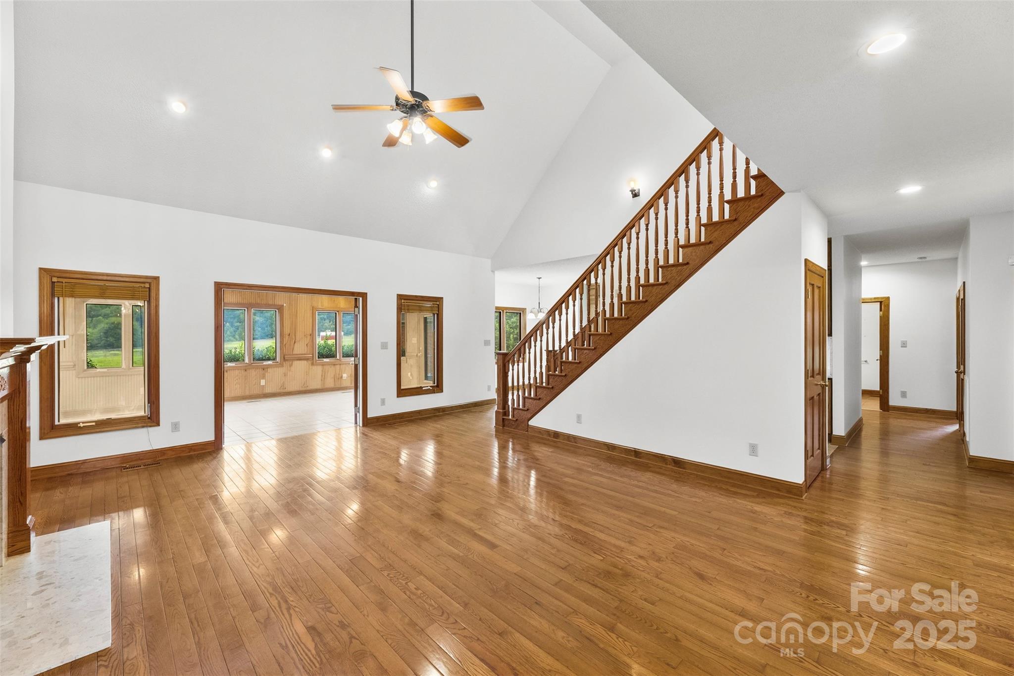 Lincolnton, North Carolina, 28092, United States, 3 Bedrooms Bedrooms, ,3 BathroomsBathrooms,Residential,For Sale,1910907