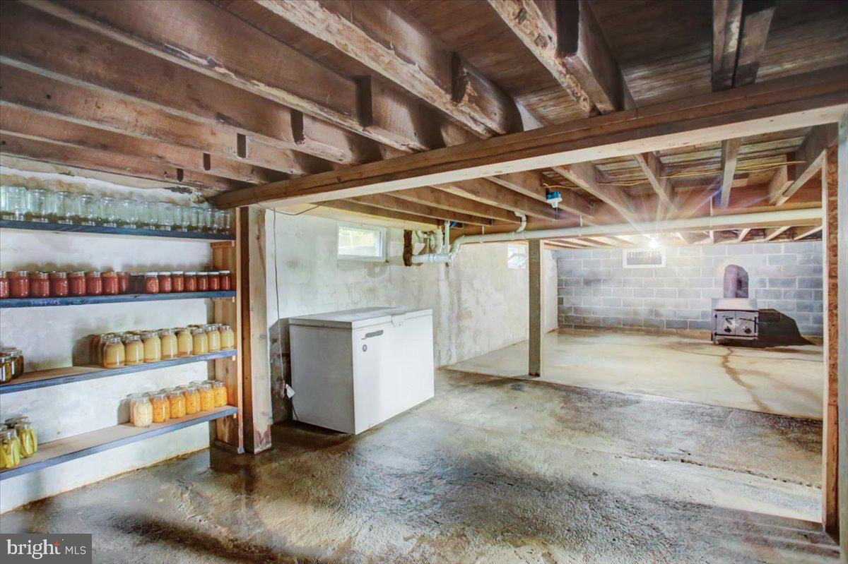Orrstown, Pennsylvania, 17244, United States, 4 Bedrooms Bedrooms, ,2 BathroomsBathrooms,Residential,For Sale,1906124