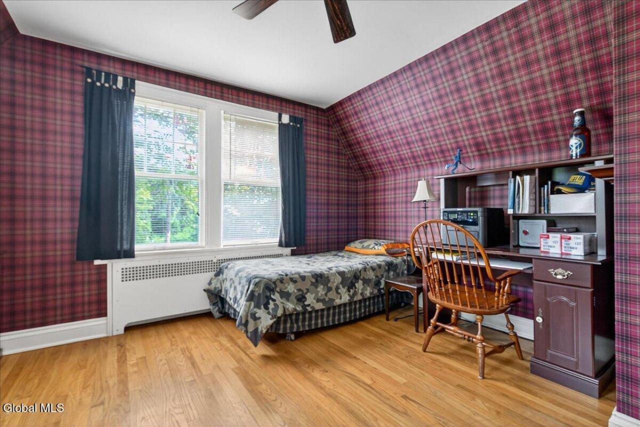 Schenectady, New York, 12309, United States, 5 Bedrooms Bedrooms, ,4 BathroomsBathrooms,Residential,For Sale,1938536
