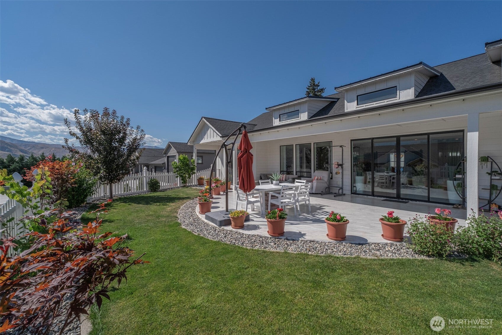 East Wenatchee, Washington, 98802, United States, 3 Bedrooms Bedrooms, ,3 BathroomsBathrooms,Residential,For Sale,2001859