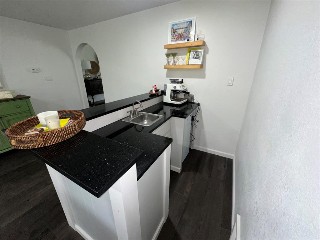 Fort Worth, Texas, 76107, United States, 3 Bedrooms Bedrooms, ,2 BathroomsBathrooms,Residential,For Sale,1915443