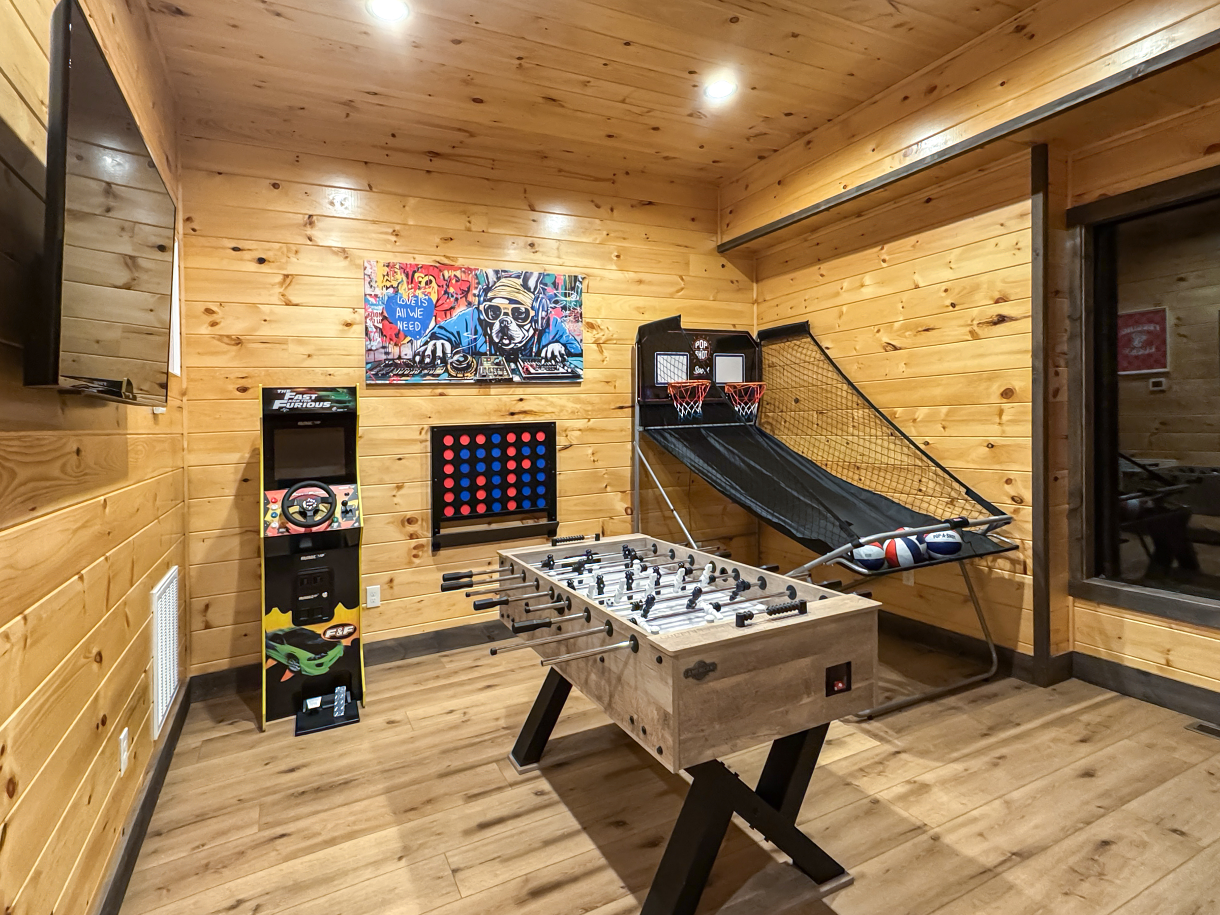 Sevierville, Tennessee, 37862, United States, 3 Bedrooms Bedrooms, ,3 BathroomsBathrooms,Residential,For Sale,2000361