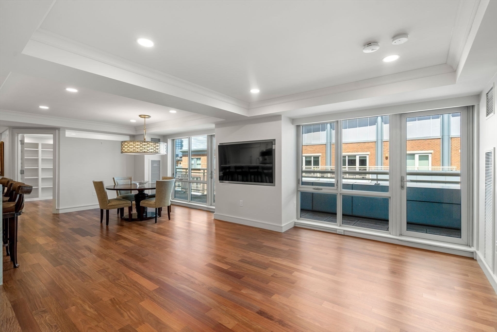 Boston, Massachusetts, 02109, United States, 3 Bedrooms Bedrooms, ,3 BathroomsBathrooms,Residential,For Sale,1847370