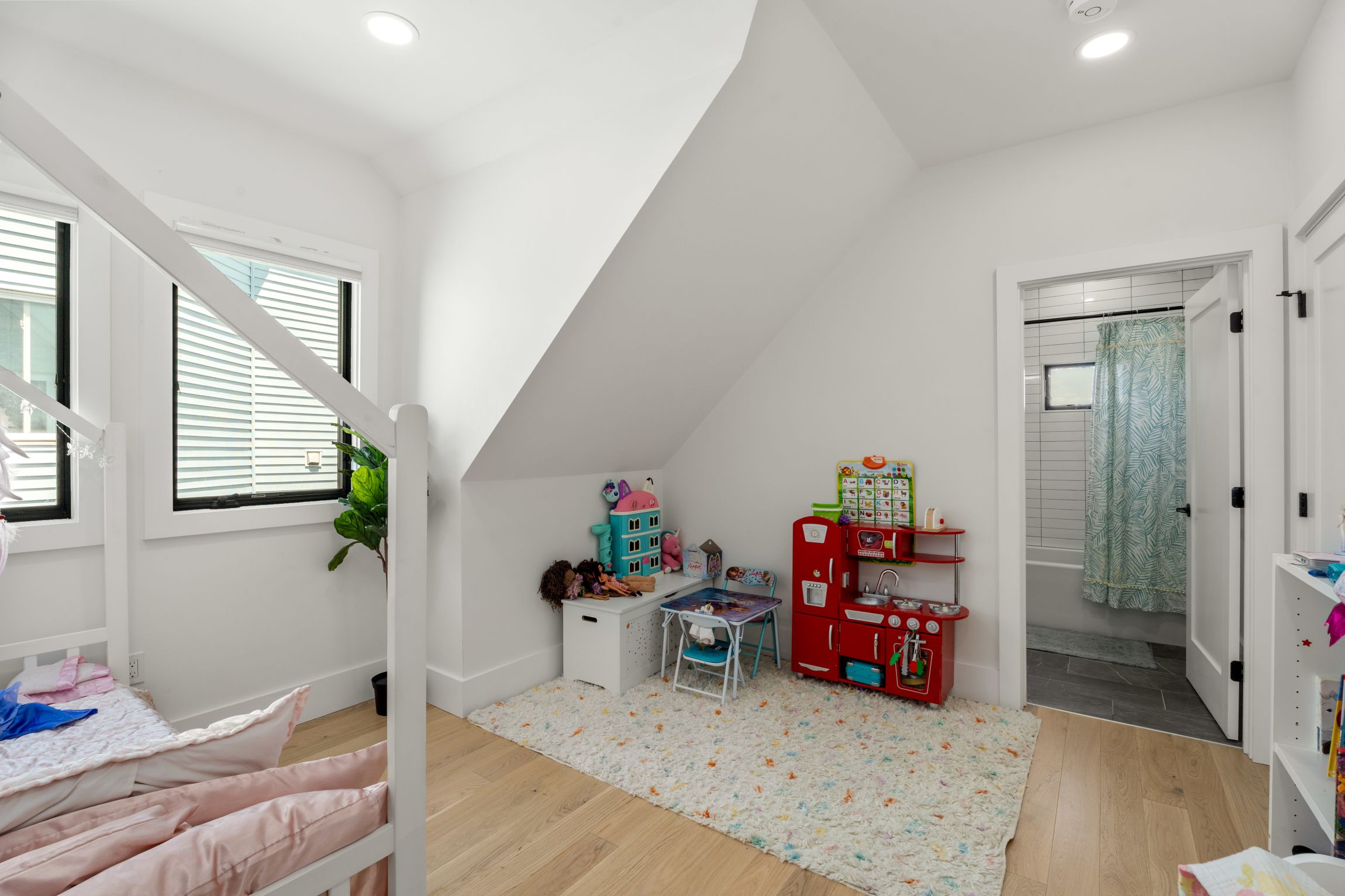  23 Jaques St, Somerville, MA, 02145 - 物件實景