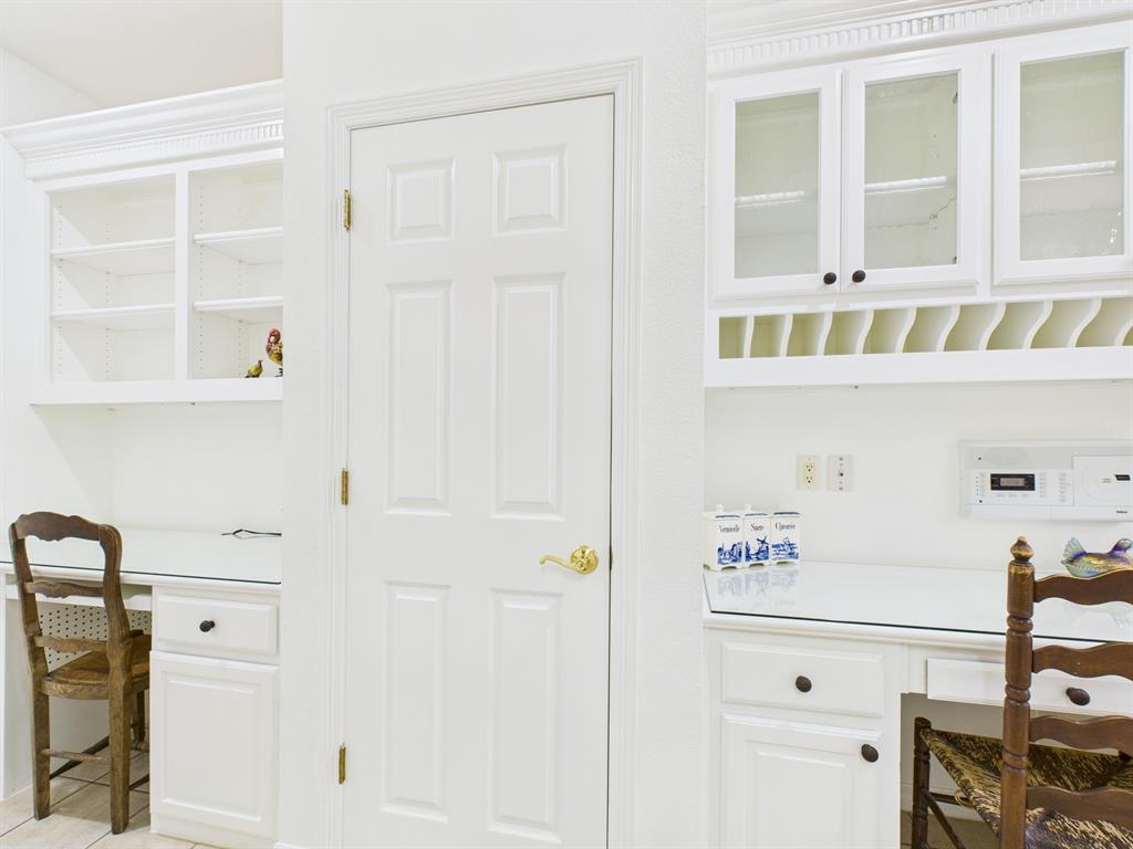 Waxahachie, Texas, 75165, United States, 3 Bedrooms Bedrooms, ,2 BathroomsBathrooms,Residential,For Sale,1977145