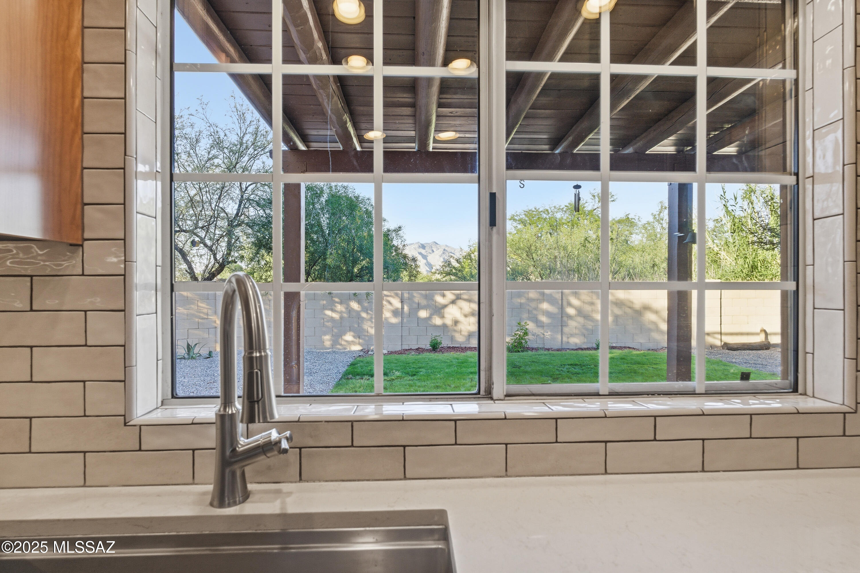 Tucson, Arizona, 85712, United States, 4 Bedrooms Bedrooms, ,3 BathroomsBathrooms,Residential,For Sale,1989179