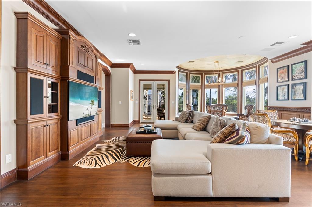 40 5th Ave S, Naples, Florida, 34102, United States, 5 Bedrooms Bedrooms, ,7 BathroomsBathrooms,Residential,For Sale,40 5th Ave S,1482244