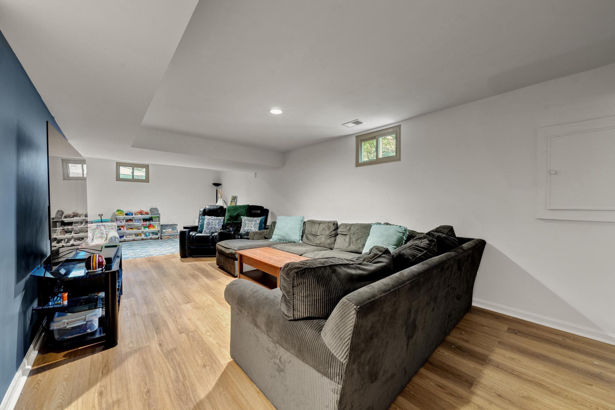  7409 Shady Palm Drive, Springfield, VA, 22153 - 物件實景