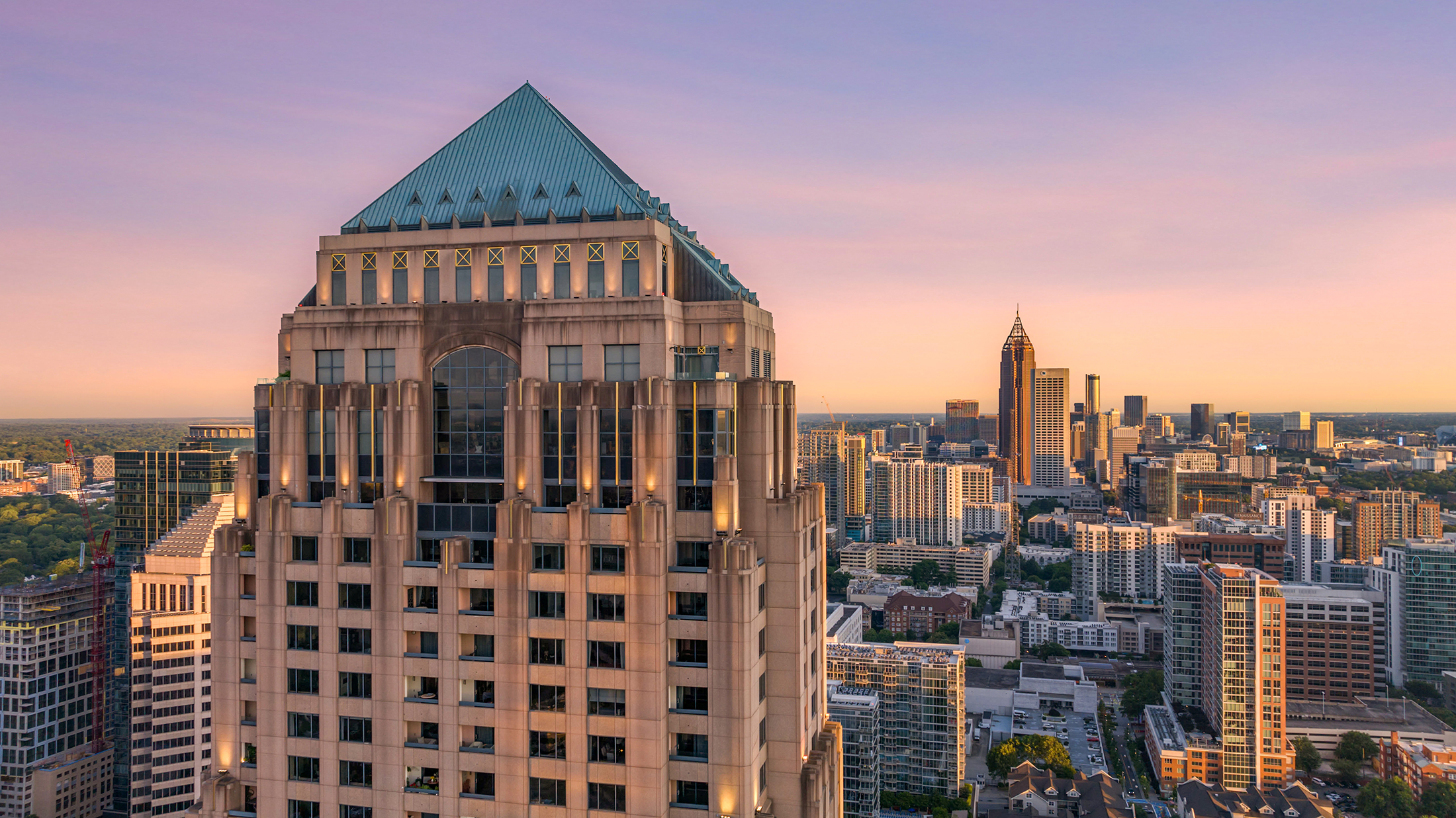 Sophisticated, Highly Customized Home in the Sky - 物件實景