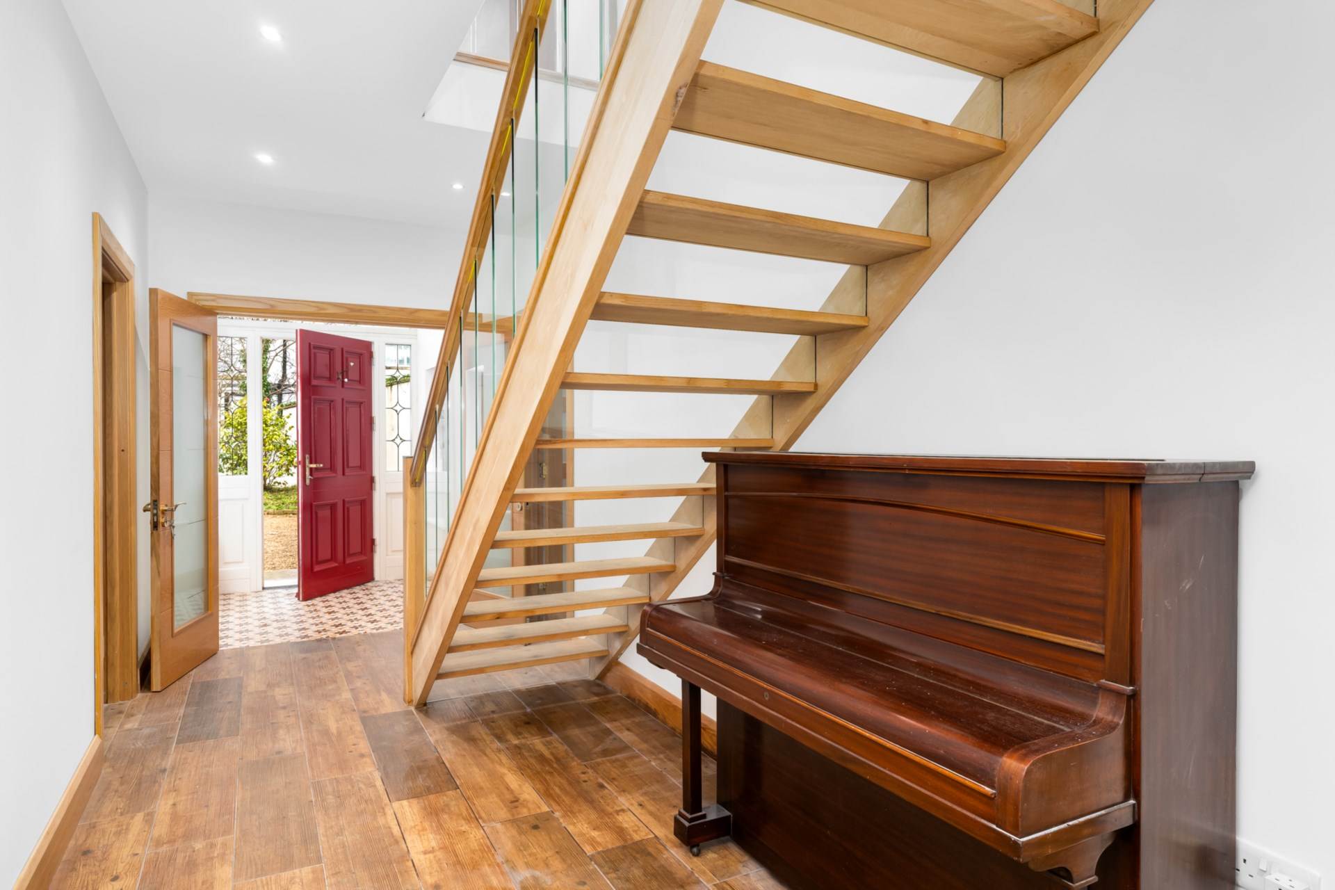 Glenlucan Lodge Glenlucan Court, Kilarney Road, Bray, Wicklow, A98 E9X2, IE, 4 Bedrooms Bedrooms, ,5 BathroomsBathrooms,Residential,For Sale,Glenlucan Lodge Glenlucan Court, Kilarney Road,1617243