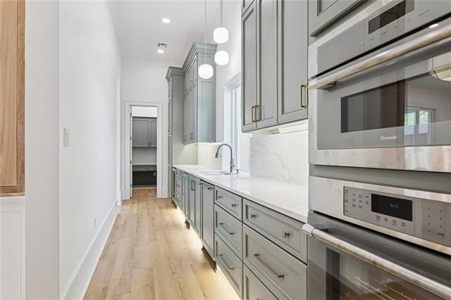 Metairie, Louisiana, 70005, United States, 5 Bedrooms Bedrooms, ,4 BathroomsBathrooms,Residential,For Sale,1990394