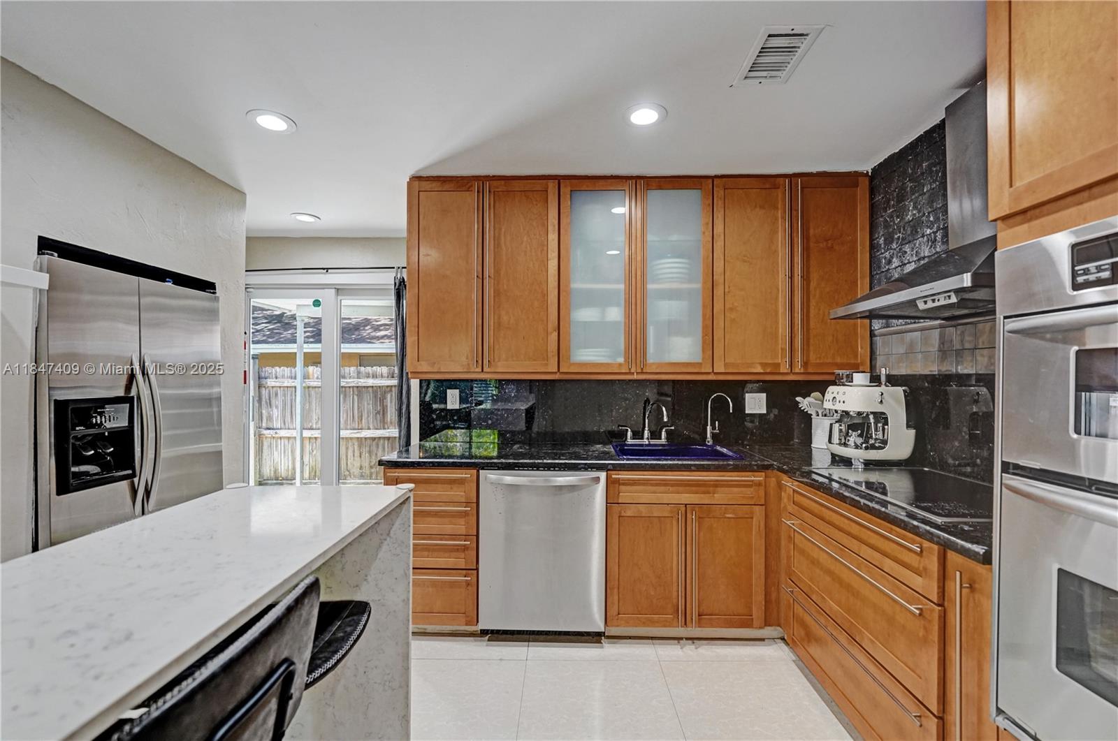 Fort Lauderdale, Florida, 33304, United States, 3 Bedrooms Bedrooms, ,2 BathroomsBathrooms,Residential,For Sale,1901342