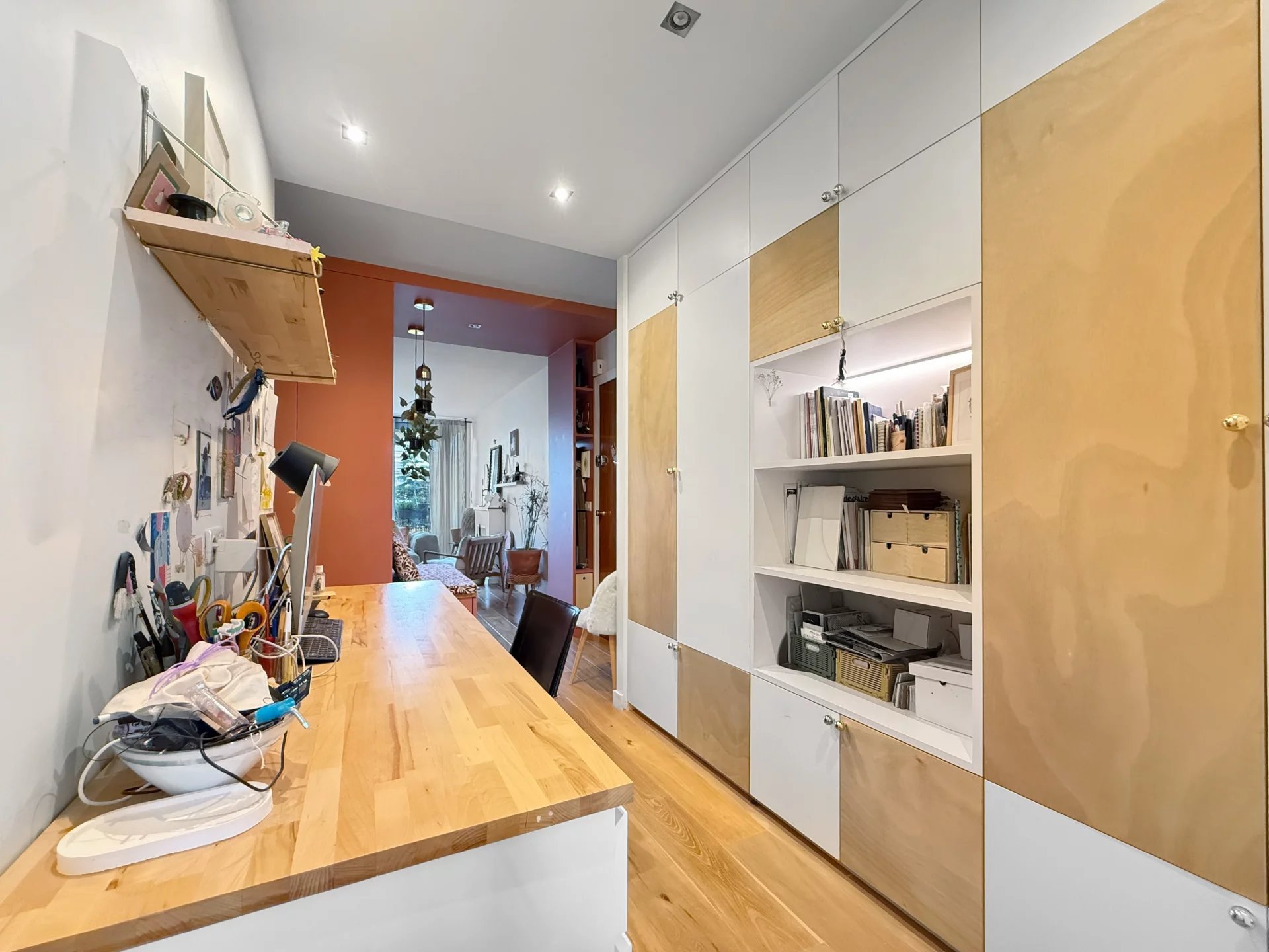 Suresnes, Île-de-France, 92150, FR, 3 Bedrooms Bedrooms, ,3 BathroomsBathrooms,Residential,For Sale,1991868