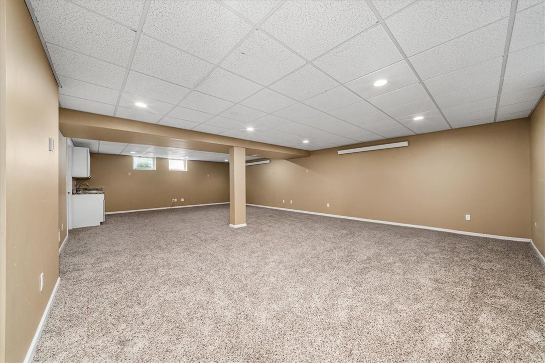 Pine Twp, Pennsylvania, 16046, United States, 5 Bedrooms Bedrooms, ,6 BathroomsBathrooms,Residential,For Sale,1989507