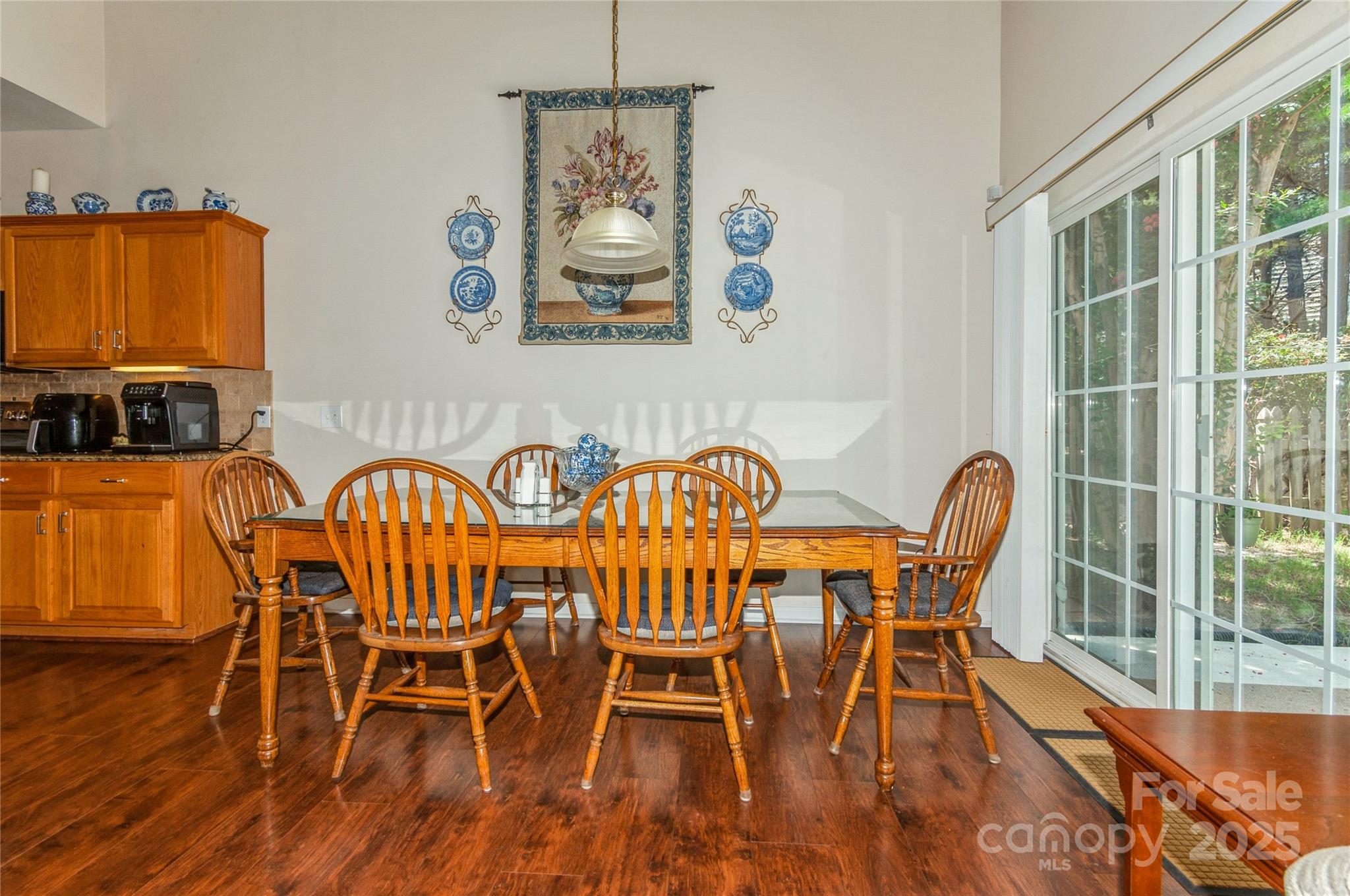 Cornelius, North Carolina, 28031, United States, 4 Bedrooms Bedrooms, ,3 BathroomsBathrooms,Residential,For Sale,1896609