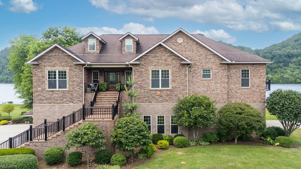 St Marys, West Virginia, 26170, United States, 3 Bedrooms Bedrooms, ,4 BathroomsBathrooms,Residential,For Sale,1928718