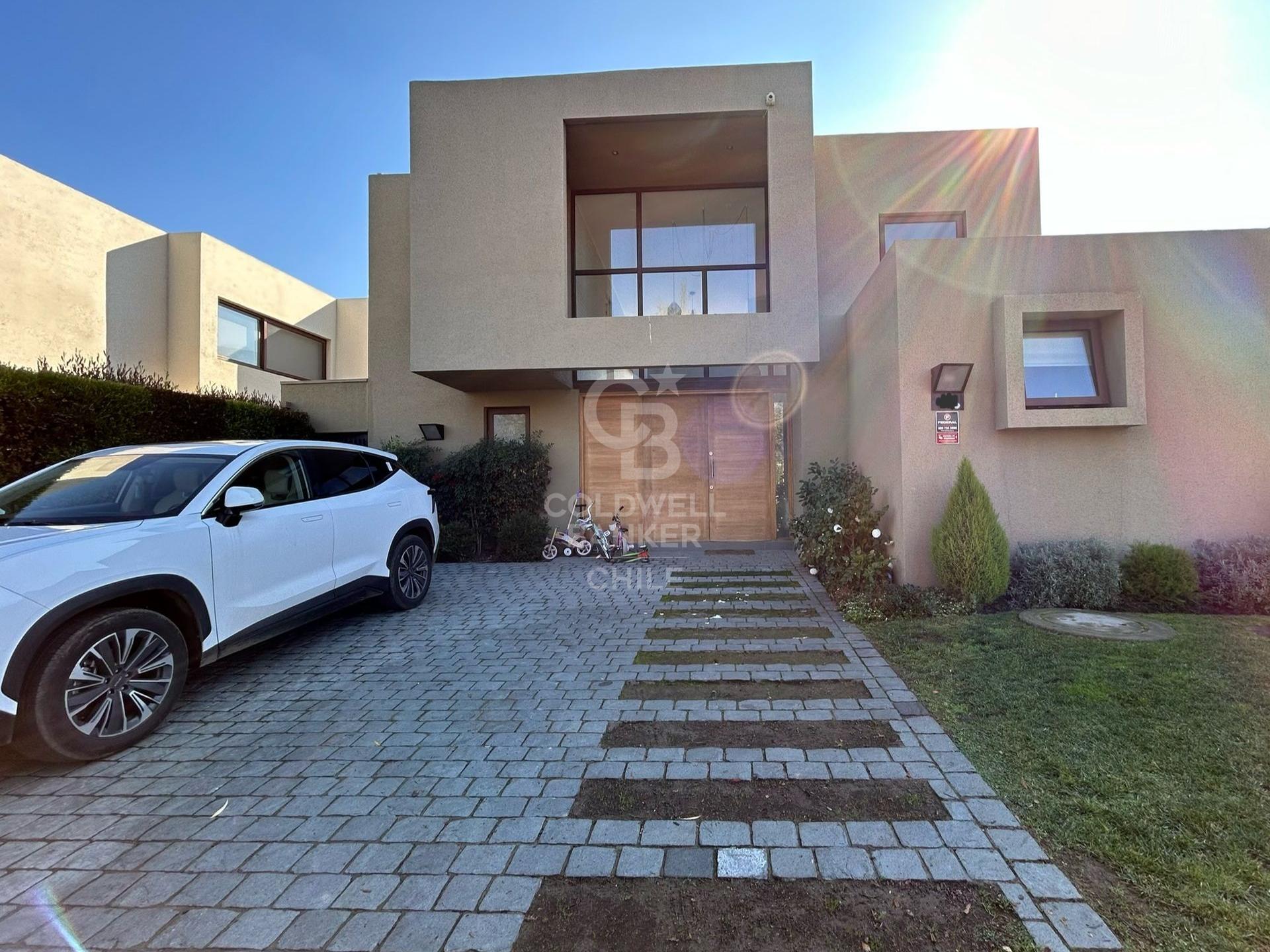 Colina, Chile, 4 Bedrooms Bedrooms, ,4 BathroomsBathrooms,Residential,For Sale,1897040