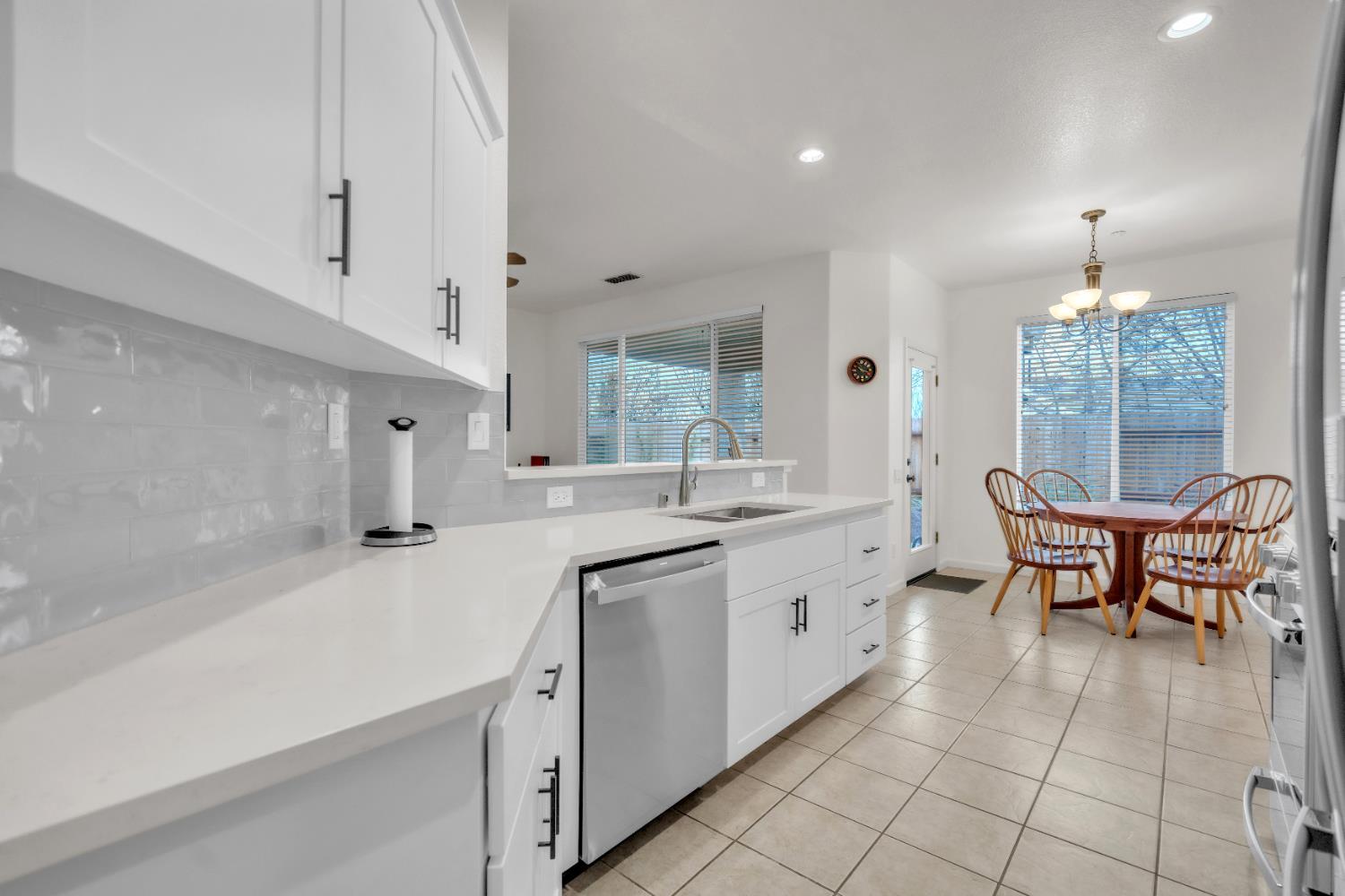 Rocklin, California, 95765, United States, 2 Bedrooms Bedrooms, ,2 BathroomsBathrooms,Residential,For Sale,2006294