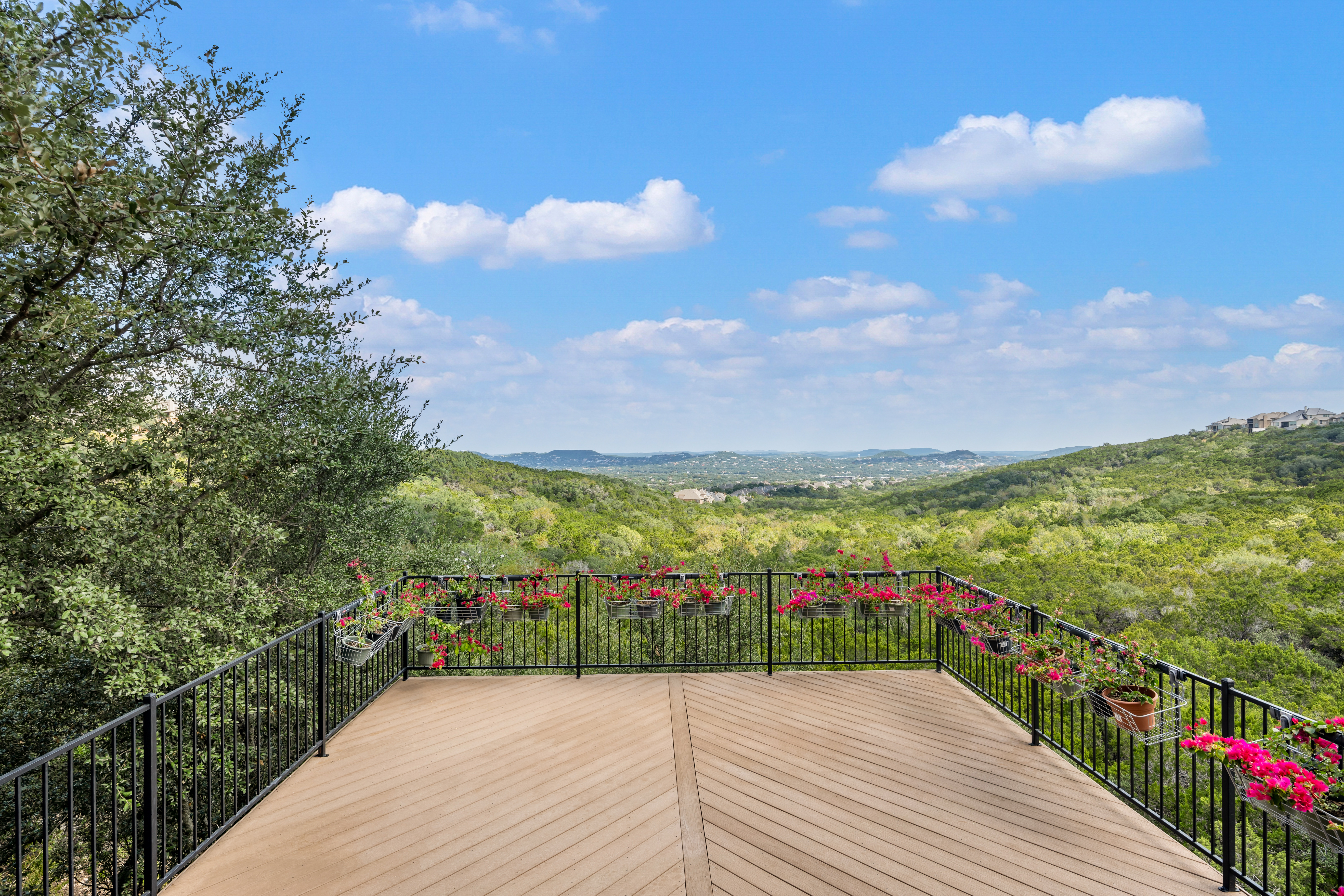  Single-Story Luxury Retreat in Stonewall Estates - 物件實景