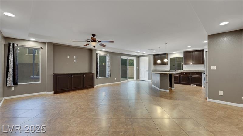 Las Vegas, Nevada, 89139, United States, 5 Bedrooms Bedrooms, ,4 BathroomsBathrooms,Residential,For Sale,1980975