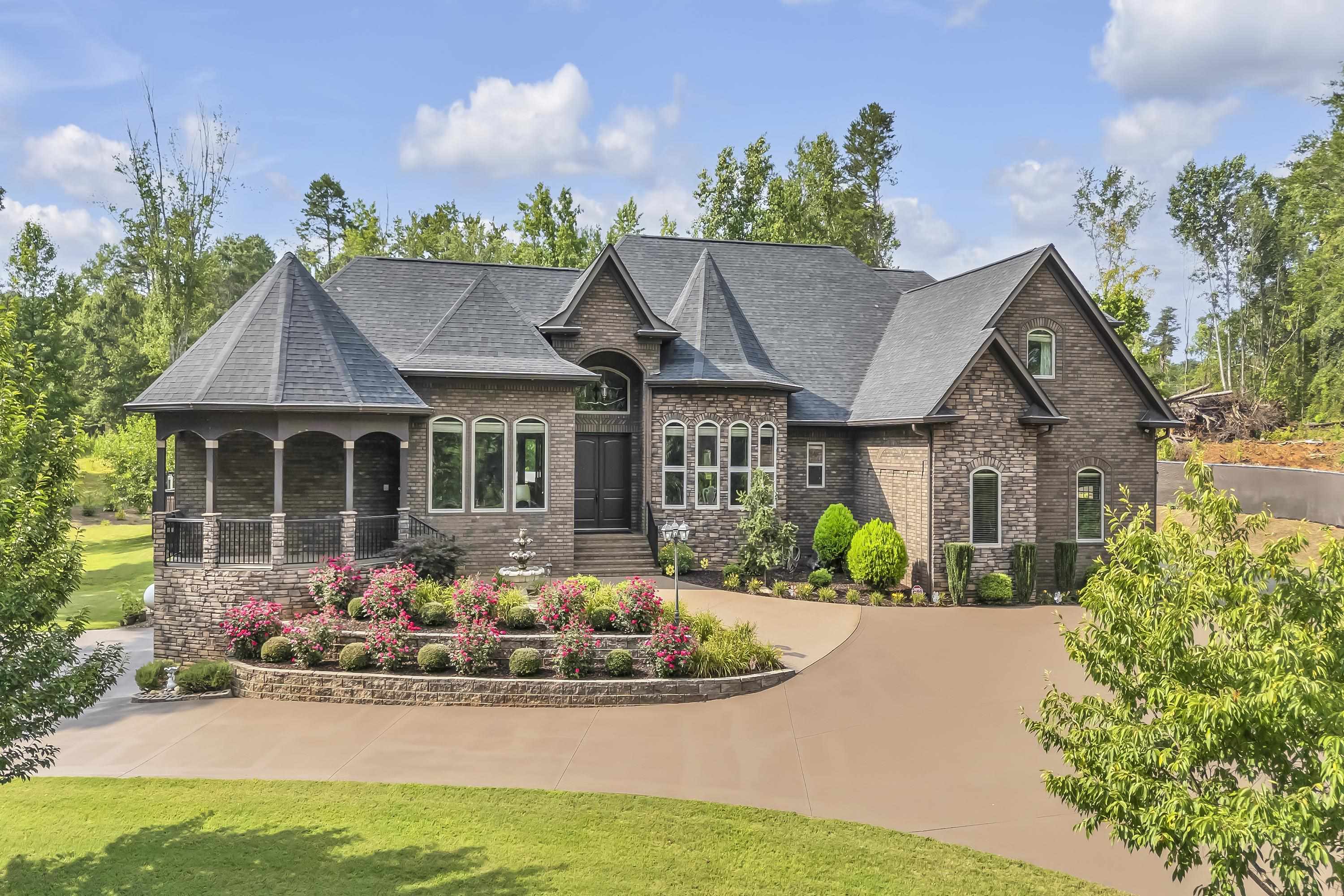 Inman, South Carolina, 29349, United States, 4 Bedrooms Bedrooms, ,4 BathroomsBathrooms,Residential,For Sale,1885403