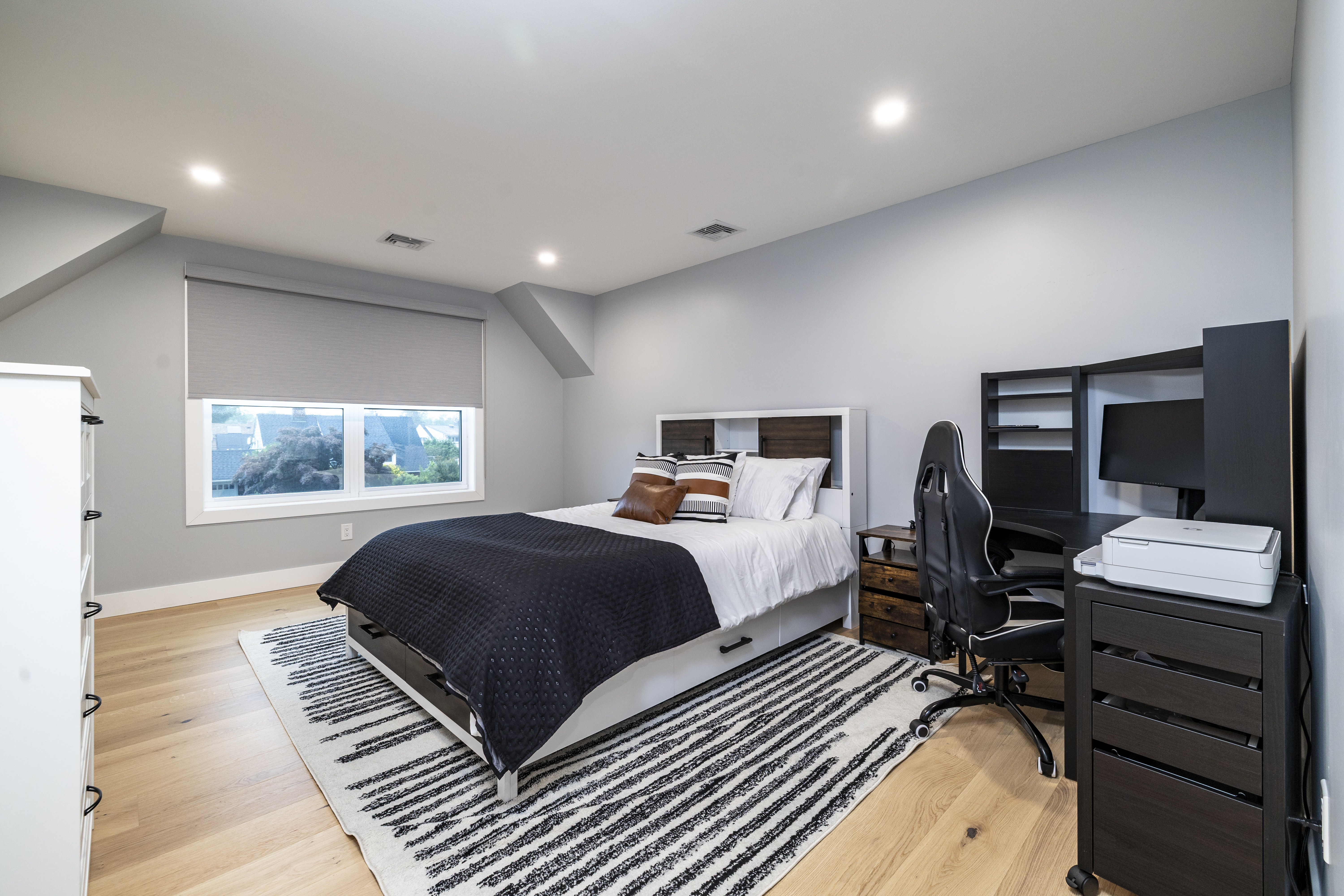  23 Faith Lane, Westbury, NY 11590 - 物件實景