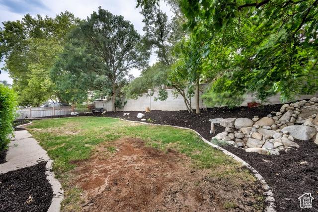 Sandy, Utah, 84092, United States, 4 Bedrooms Bedrooms, ,2 BathroomsBathrooms,Residential,For Sale,1921657