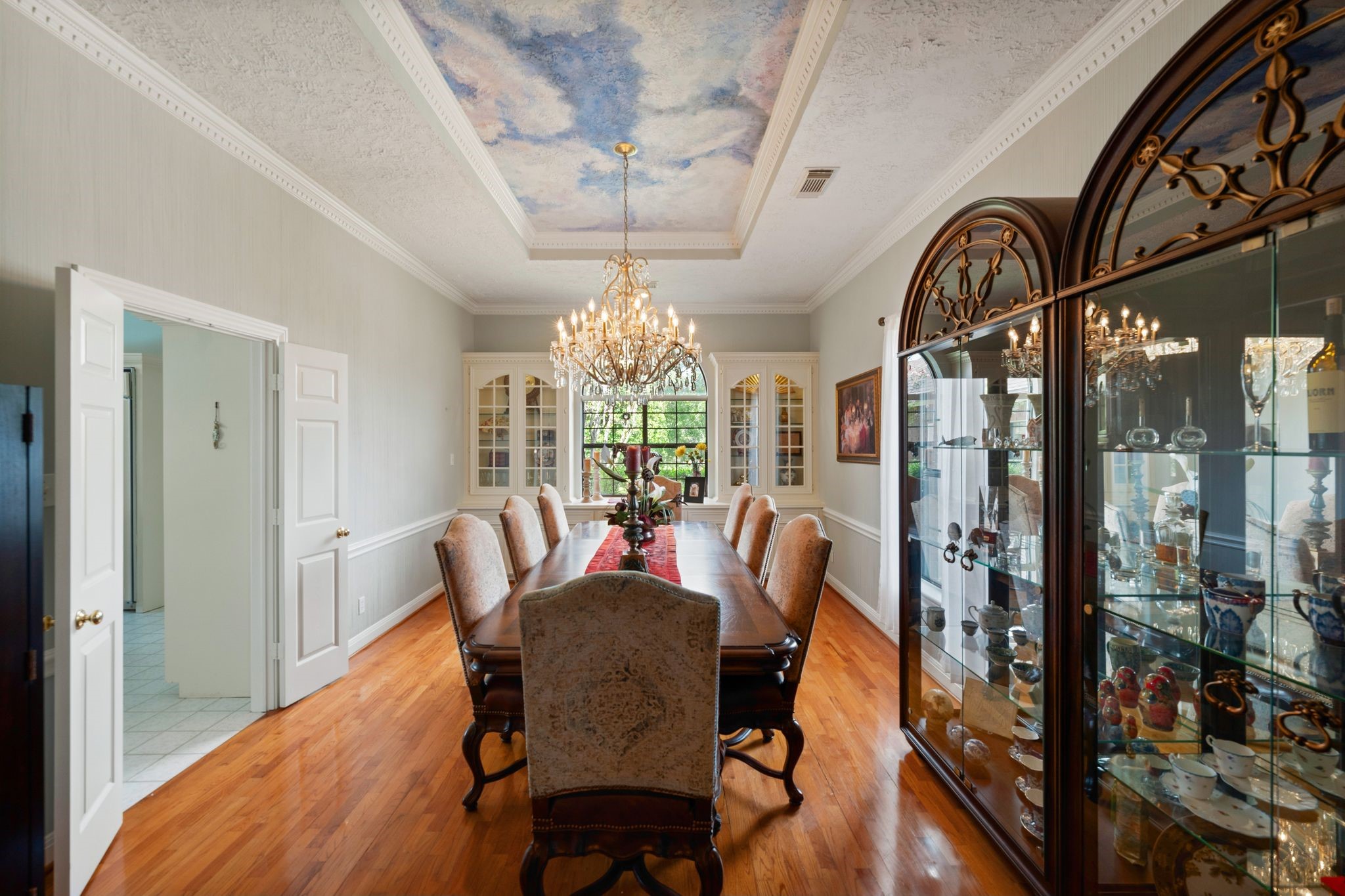  2207 Twin Oaks Boulevard - 物件實景